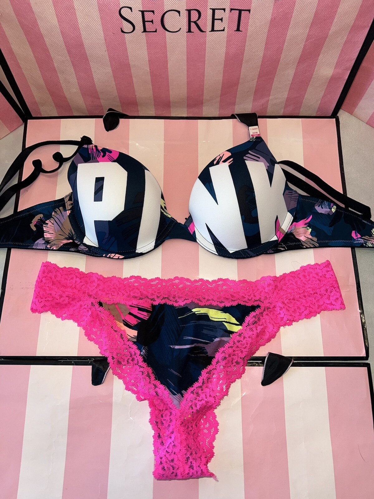 Victorias Secret PINK T-Shirt Bra 32B W/Extra Low Rise Thong