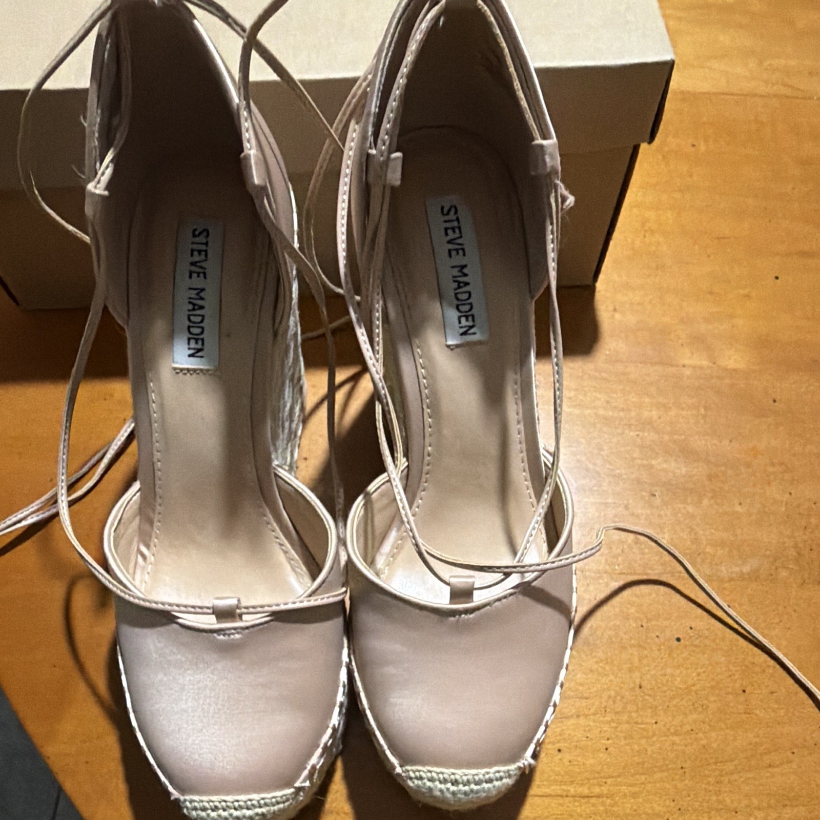 Steve Madden Women’s Tan Leather Closed Toe Wedge Heels Tie Ankle Strap 8