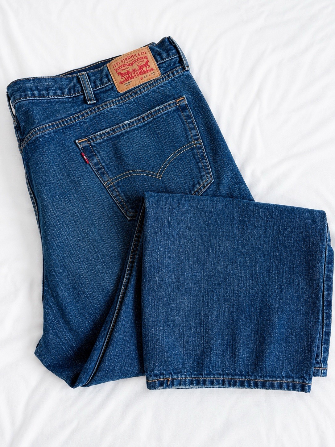 Levi’s 559 Relaxed Straight Men’s Jeans W52 L30 Big & Tall Medium Wash Denim