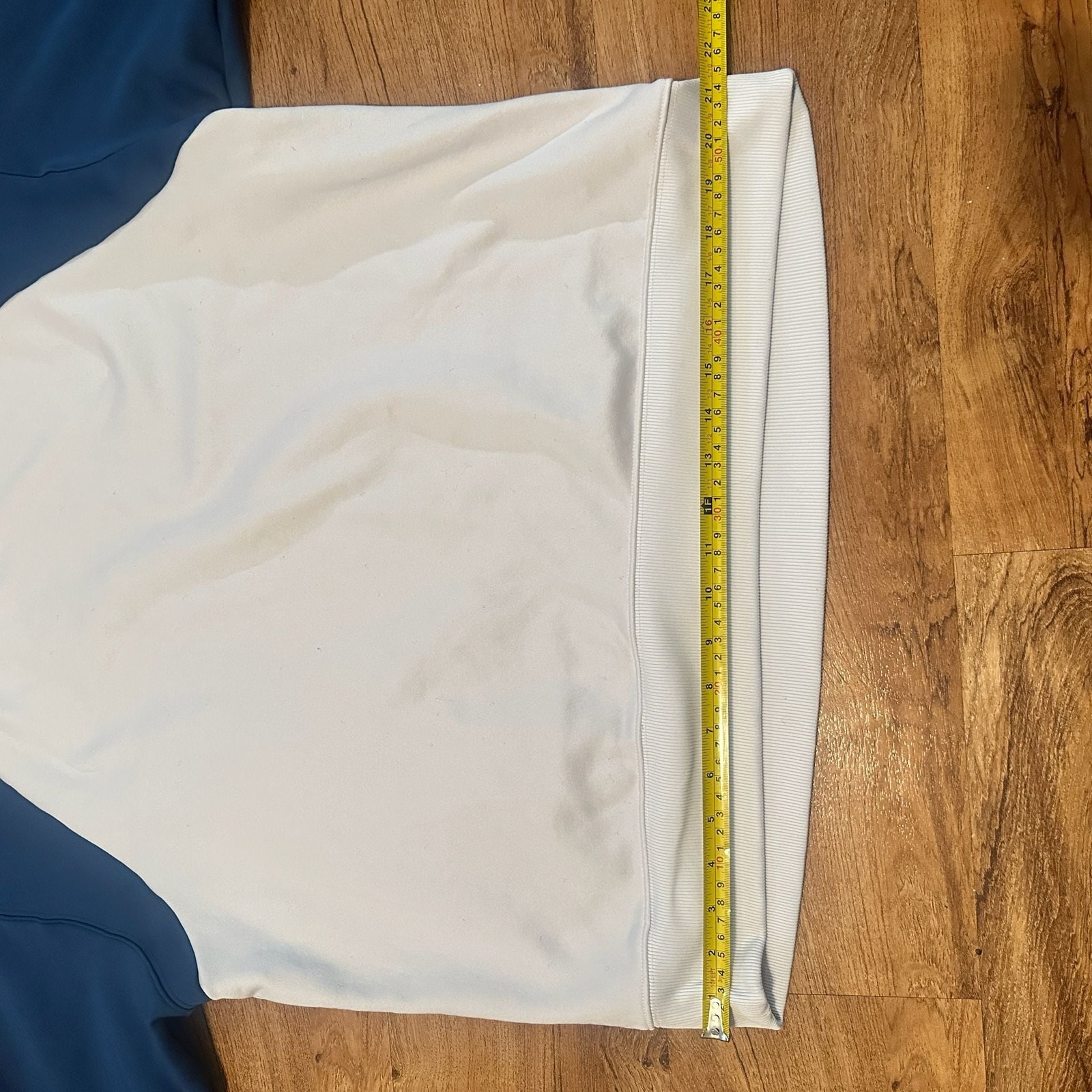 Nike Dri-Fit Two-Tone Colorblock Raglan Crewneck Sweatshirt