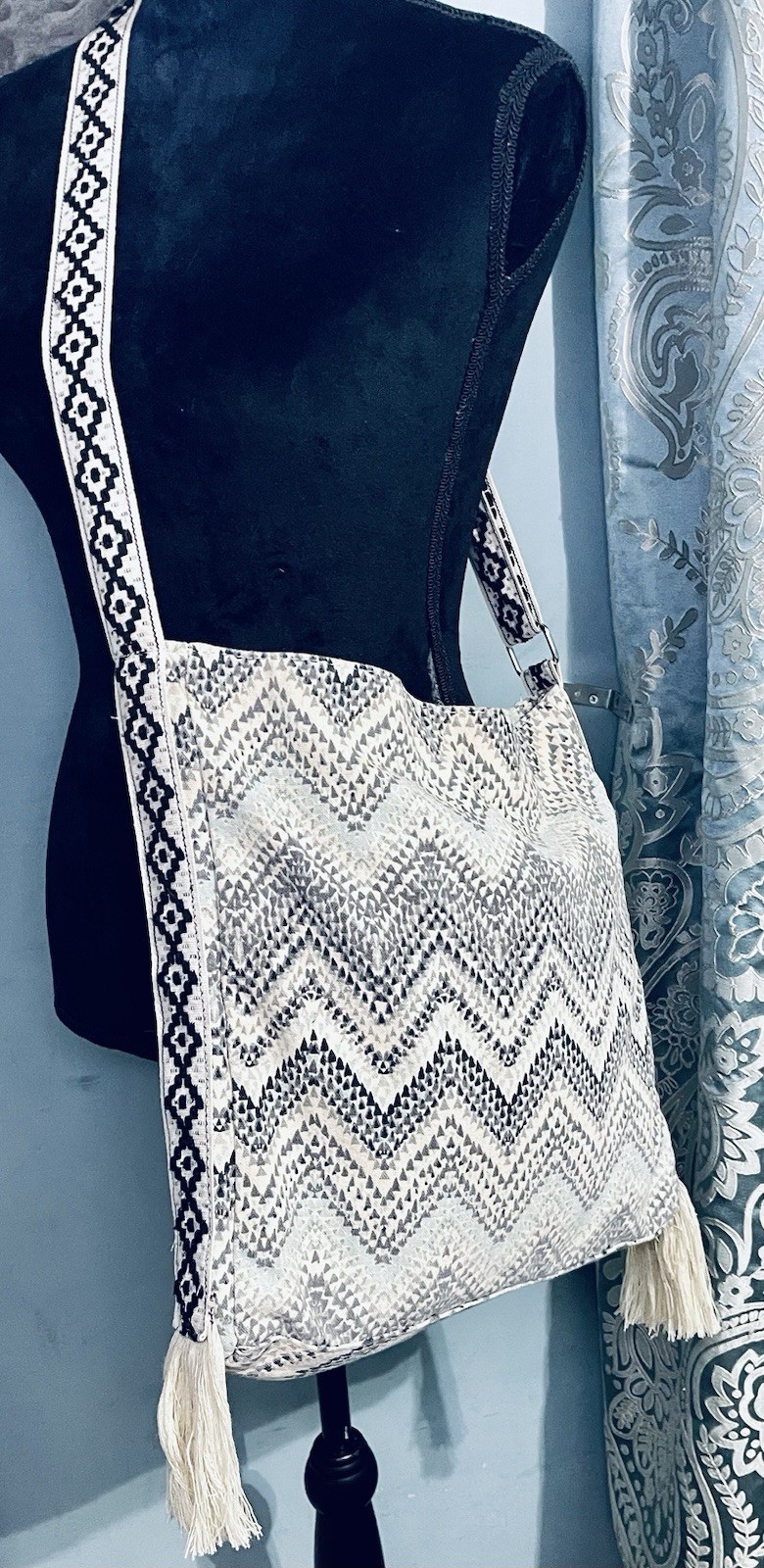 Steve Madden Canvas Shoulder Tote Bag Blue Gray Ivory Adjustable W Fringe Boho