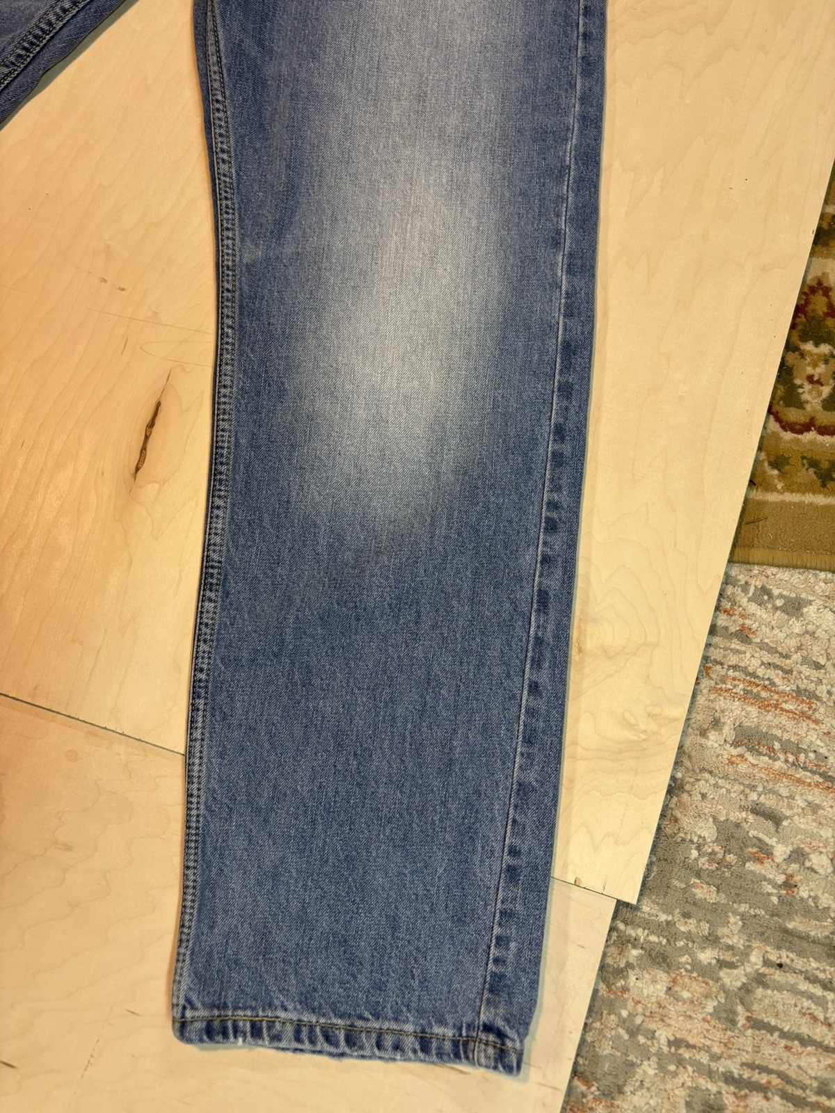 Levi’s 505 Series 38-30 Blue Medium Wash Denim Straight Leg Regular Fit