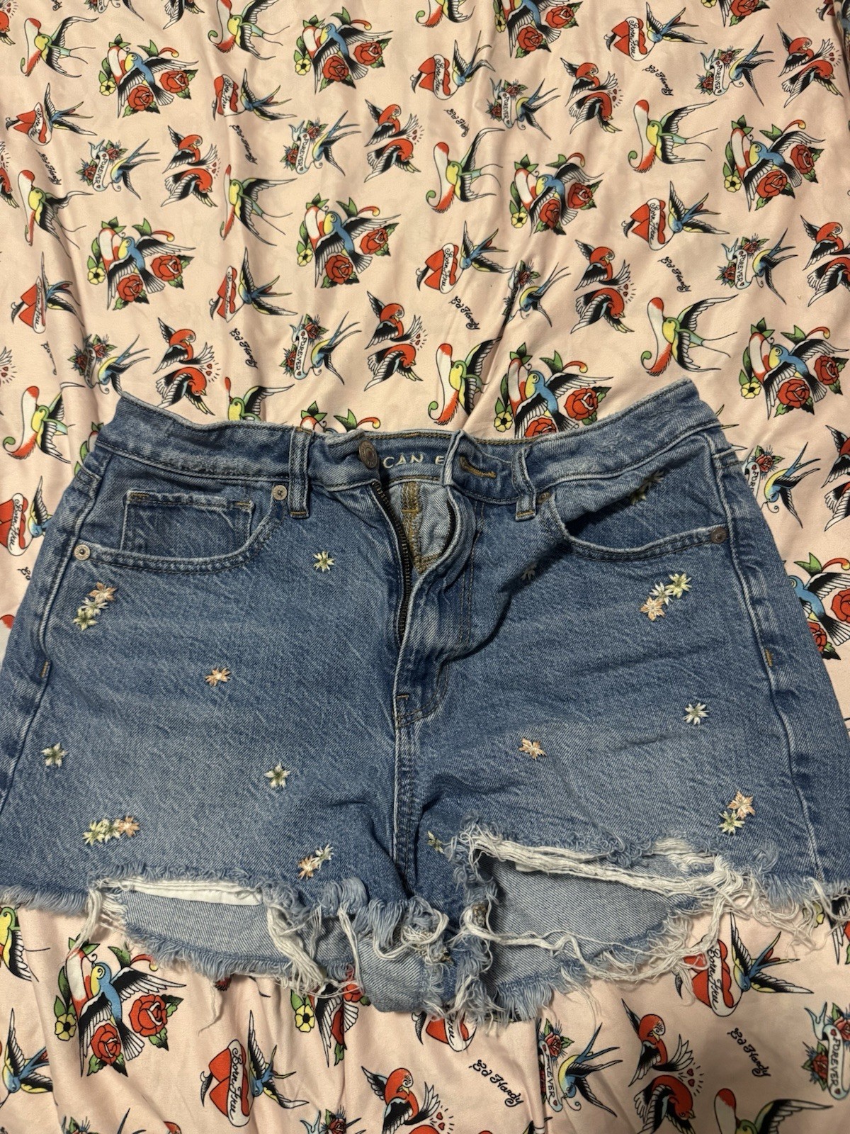 American Eagle Women’s Pants and Short Bundle (Women’s 8s & 6)