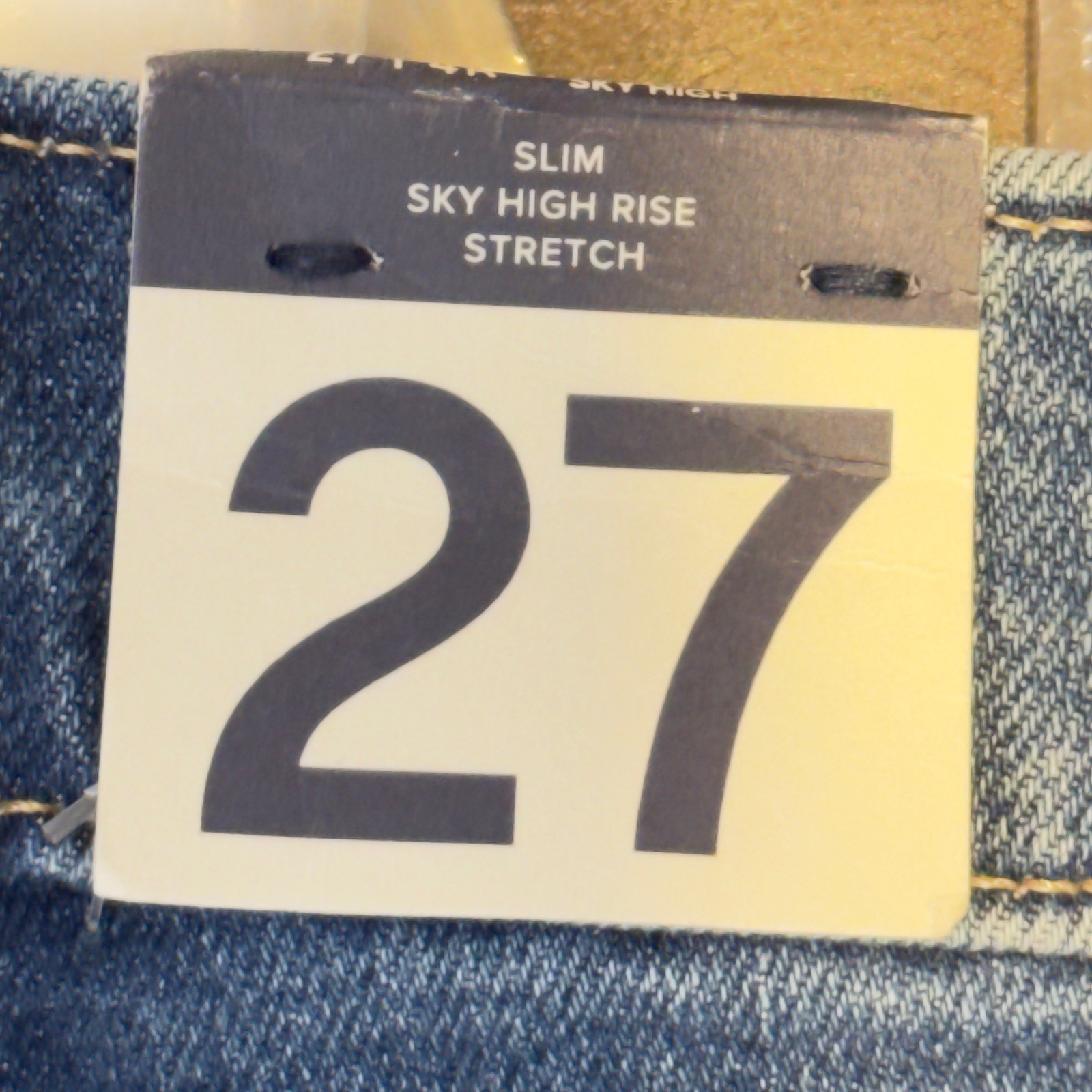 618 | NWT Gap Vintage Slim Sky High Jeans Distressed High Rise 27/4 Light Wash