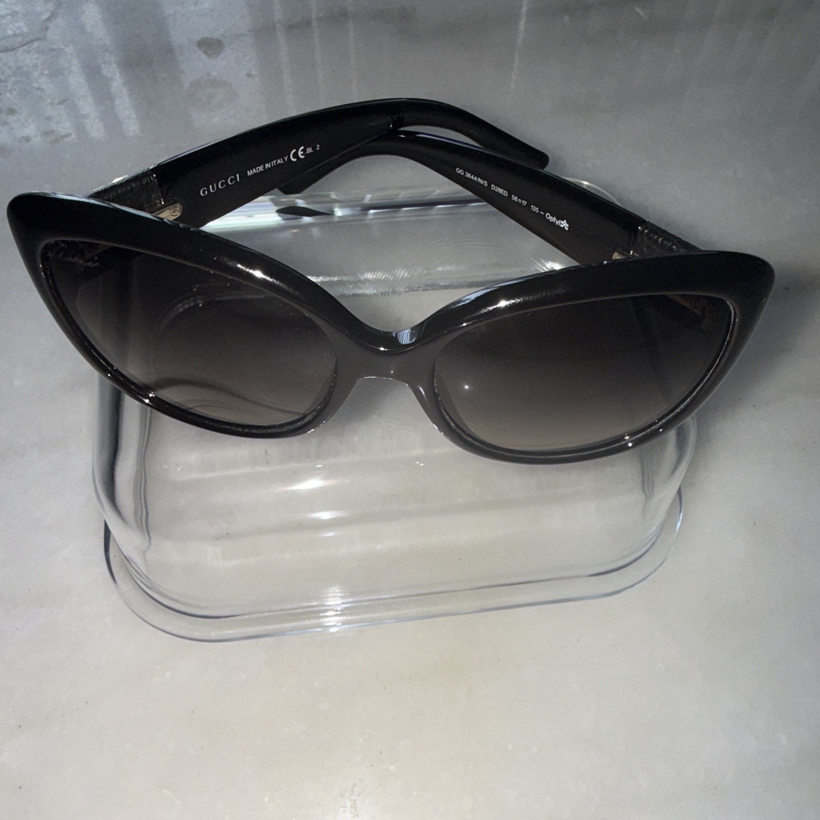 Gucci GG 3490/S Women’s Oversized Cat Eye Sunglasses Black Gray Gradient UV400