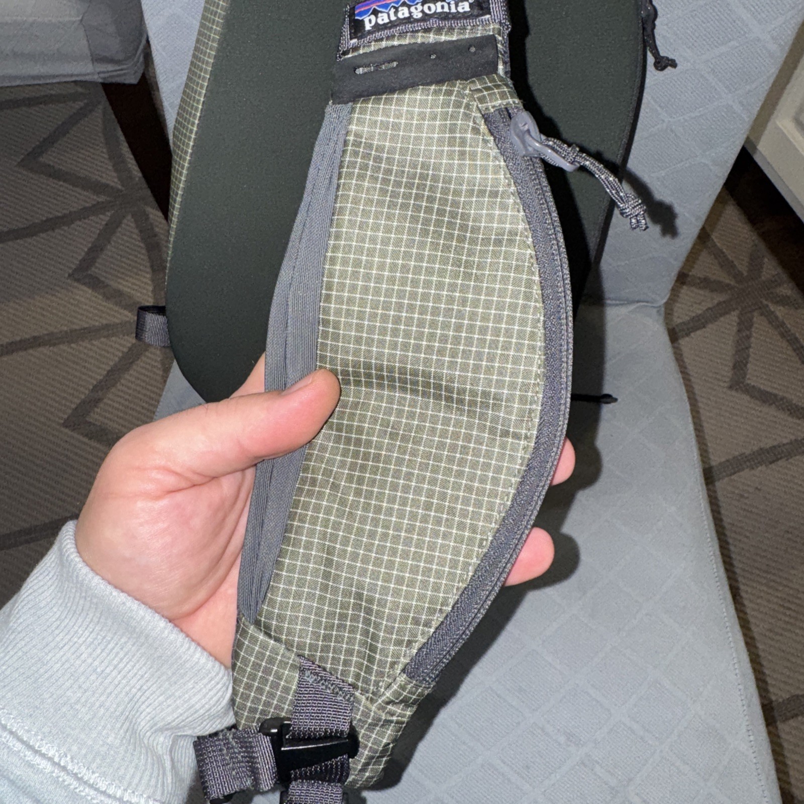 Patagonia Stealth Atom Sling 8L SP18 Discontinued Rare Fishing Bag Used
