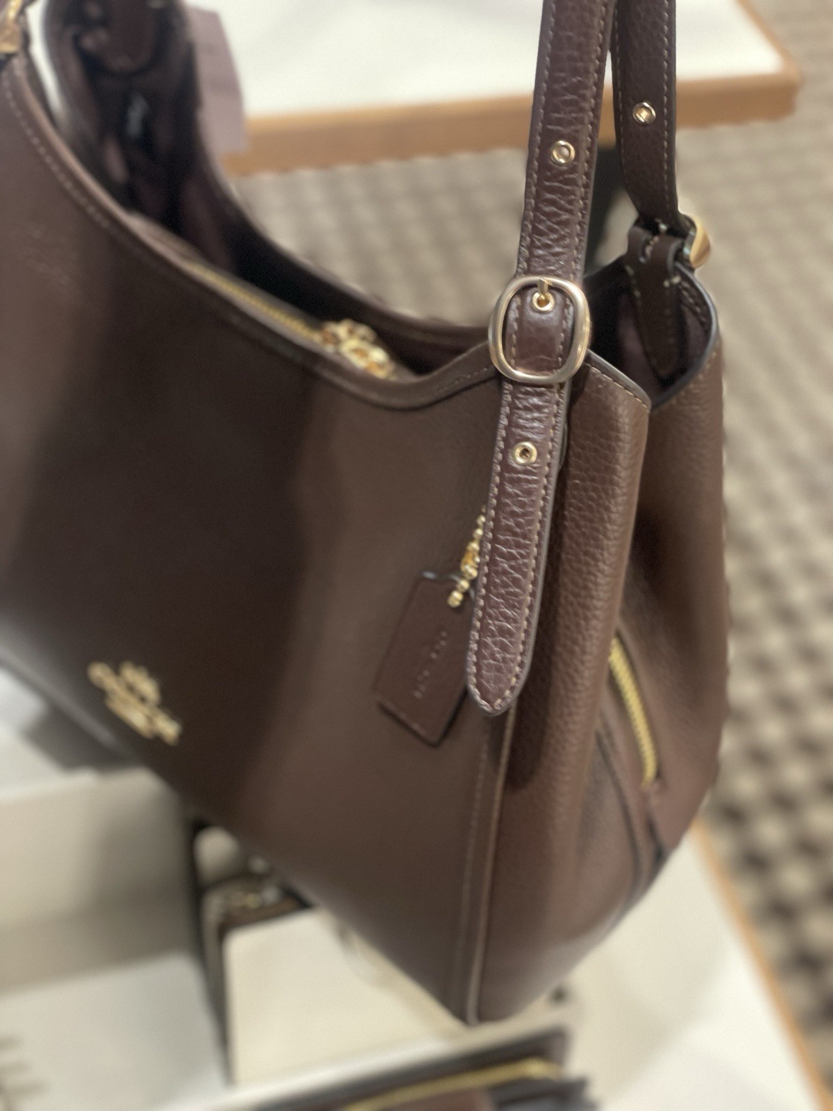 Coach Erin Shoulder Bag In pebble Leather In Gold/Maple CAQ86 NWT