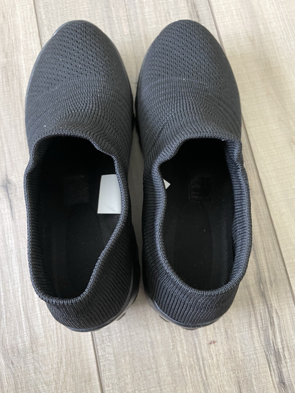 STQ Women’s Slip On Walking Shoes Black Non Slip Work Shoes Orthopedic Sneakers