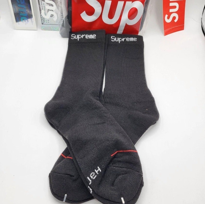 Supreme Hanes Black Crew Socks 4 Pair Pack Men’s Size 6-12 New