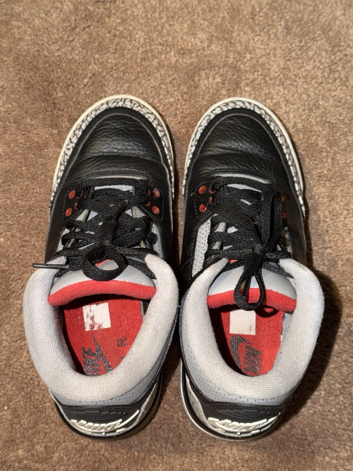 Air Jordan 3 Retro OG 2018 Black Cement 854261 001 Size 5Y