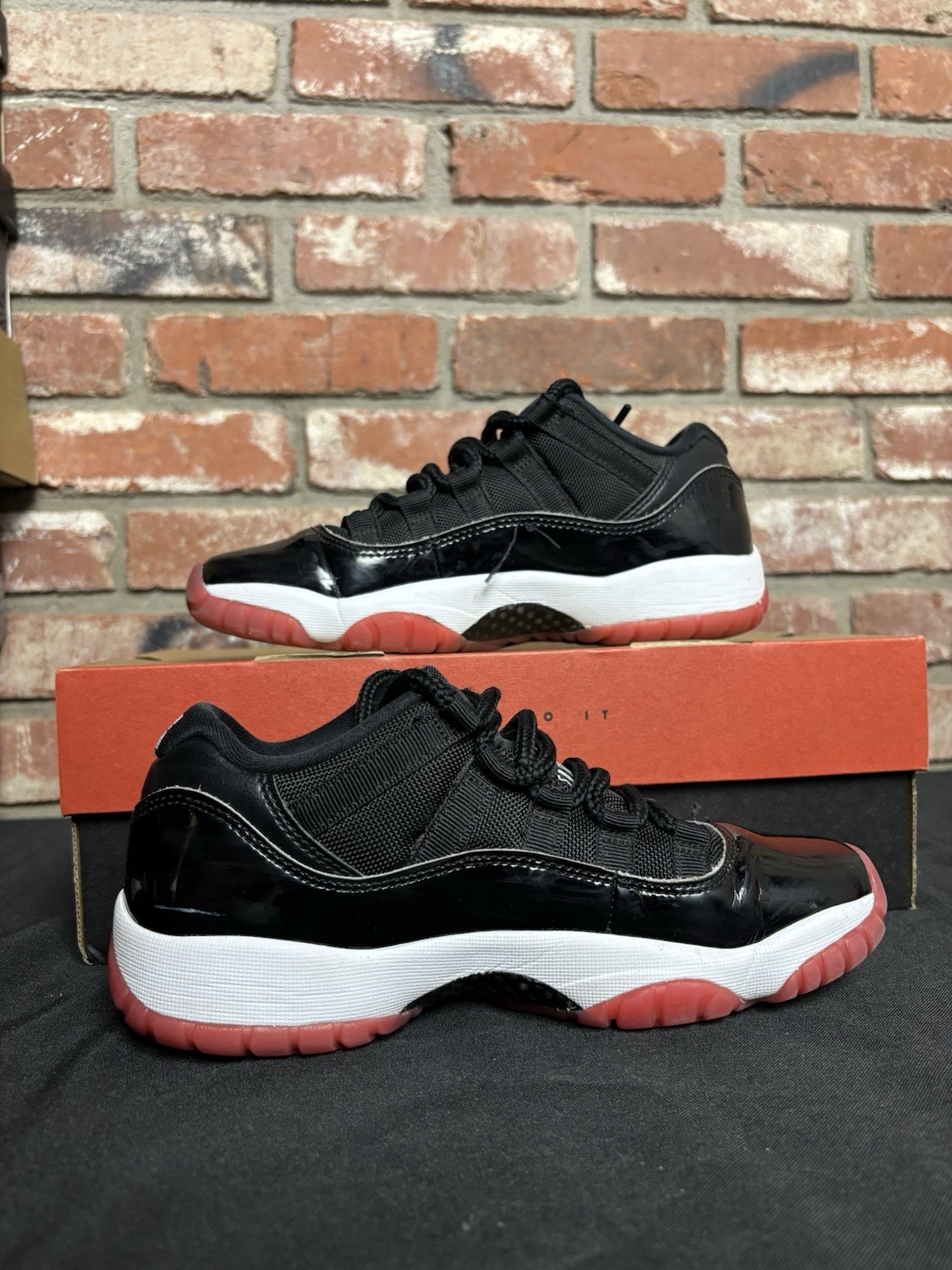 Size 4.5Y – Air Jordan 11 Retro Low (GS) preowned original box FV5121-006