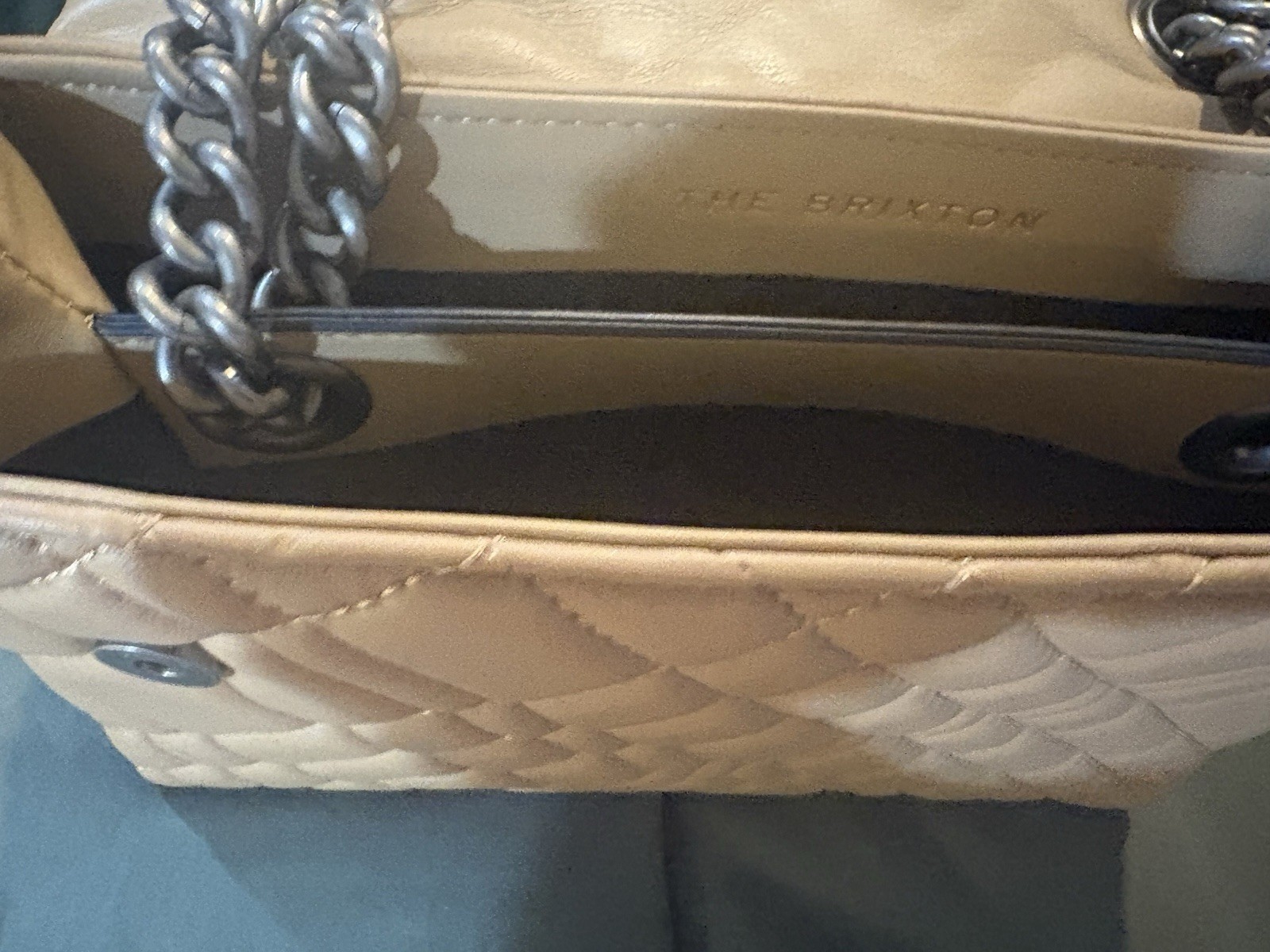 Kurt Geiger Brixton Lock Shoulder Bag In taupe/beige In Excellent Condition.