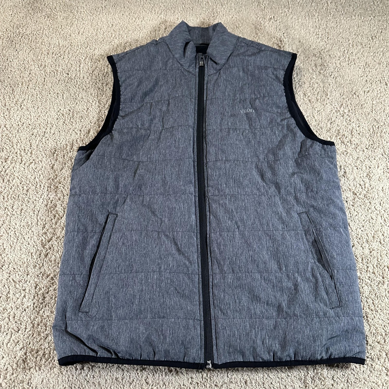 Vuori Vest Mens Large Gray Quilted Insulated Softshell Full Zip V521 Outdoor