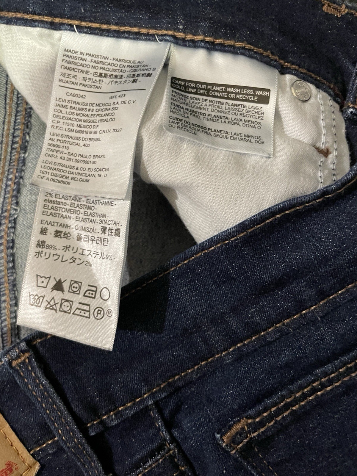 Levis Strauss & Co. Women’s Jeans 30Wx29L Dark Blue Slimming Skinny