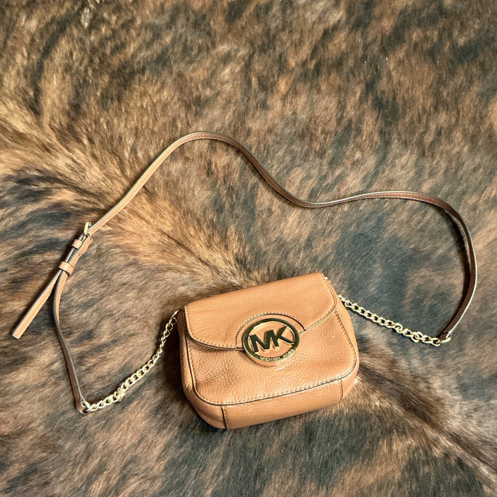 Michael Kors Brown Small Pebbled Crossbody Bag Gold Logo Chain Magnetic Closure
