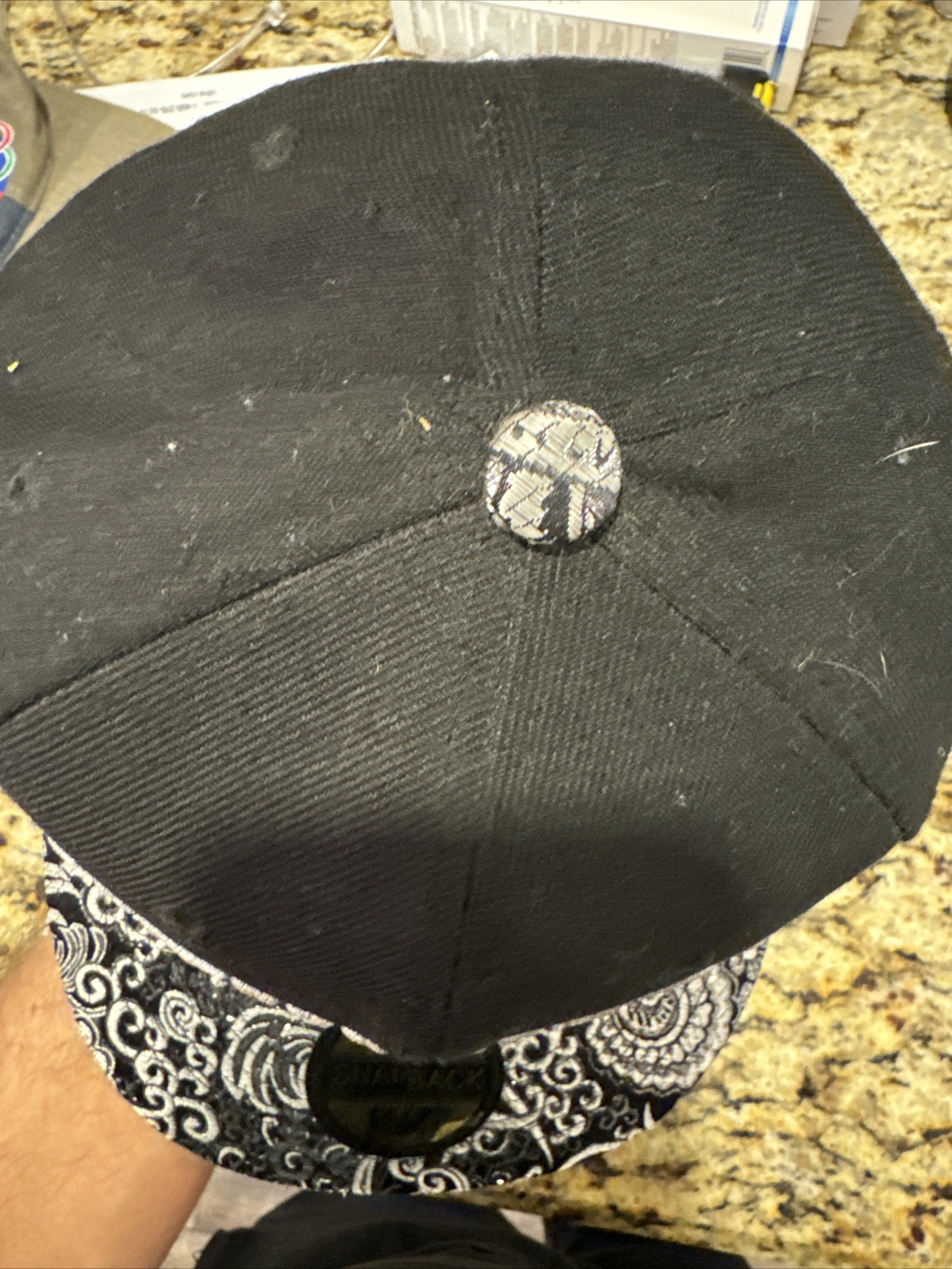 New York Spell Out Hat Premium Headwear KIPA Snapback Black Silver Brim