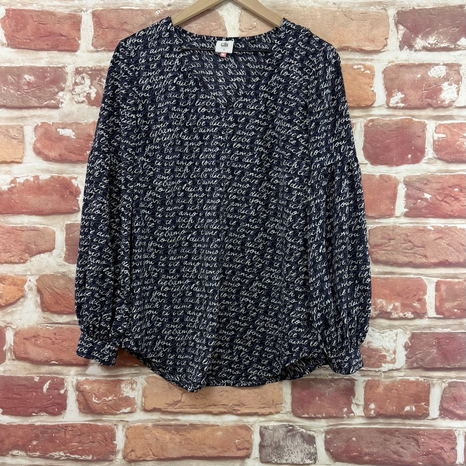 Cabi I Love You Top Womens S Black Multicolor Multilingual Novelty Script Shirt