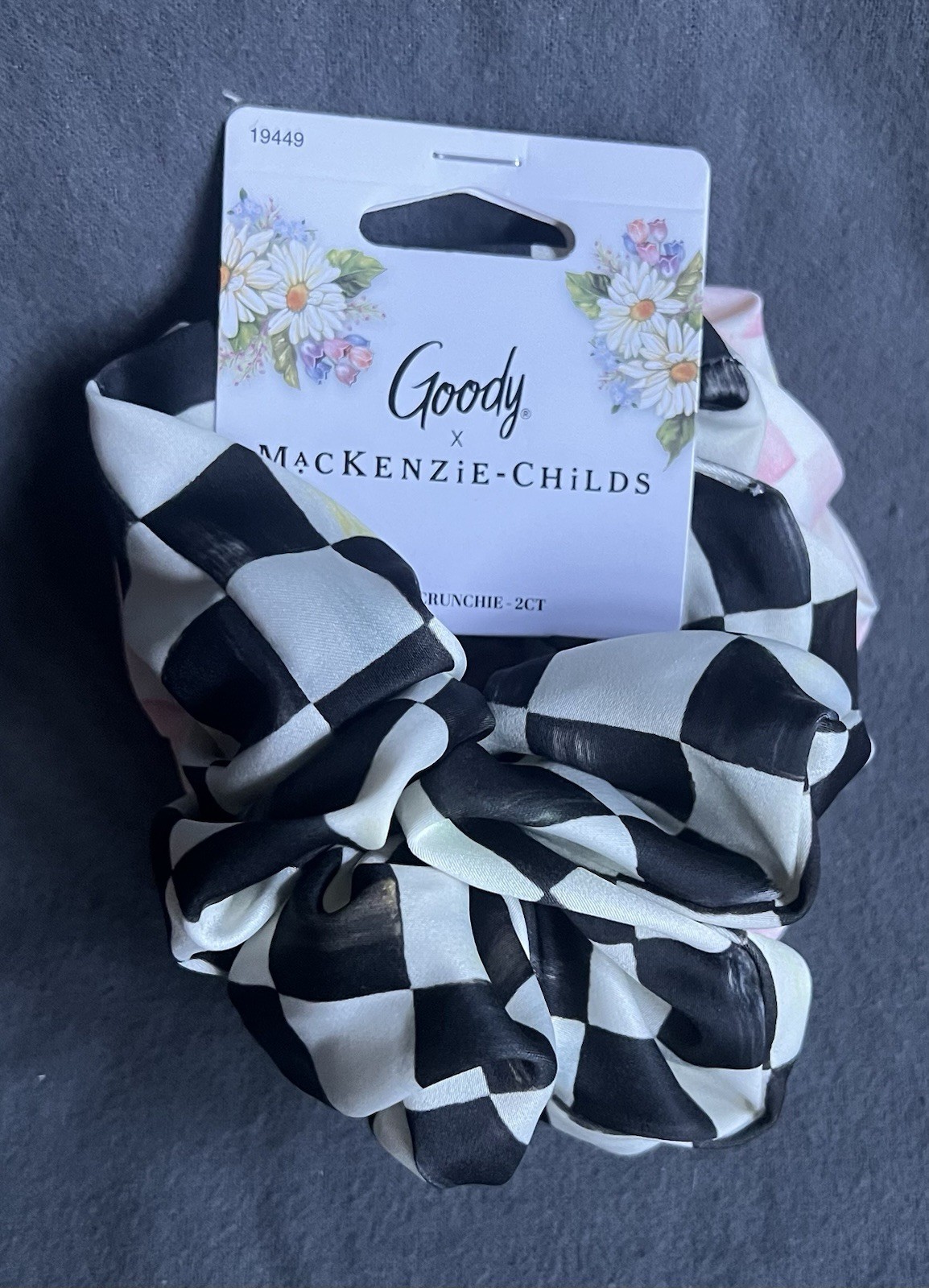 Goody x MacKenzie Childs SATIN SCRUNCHIE 2CT in the Courtly & Rosy Check Pattern