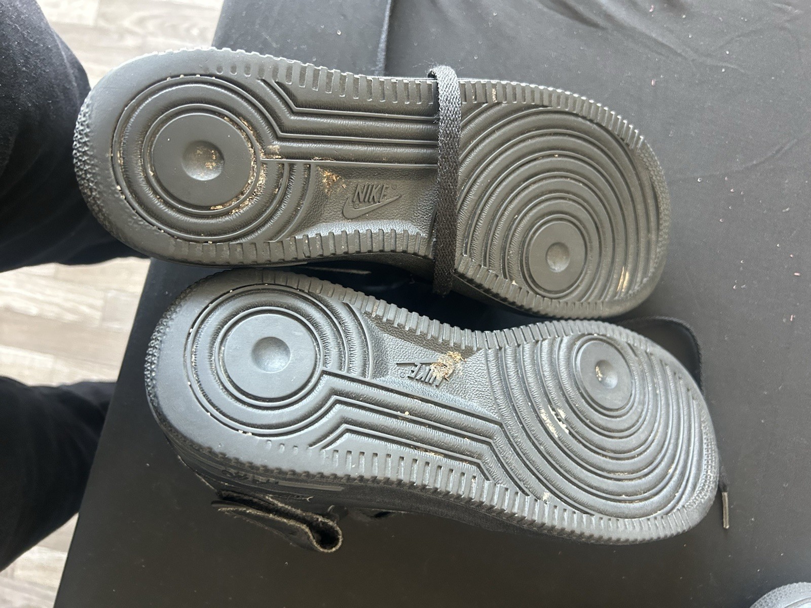 Size 7y – Nike Air Force 1 ’07 Mid Triple Black