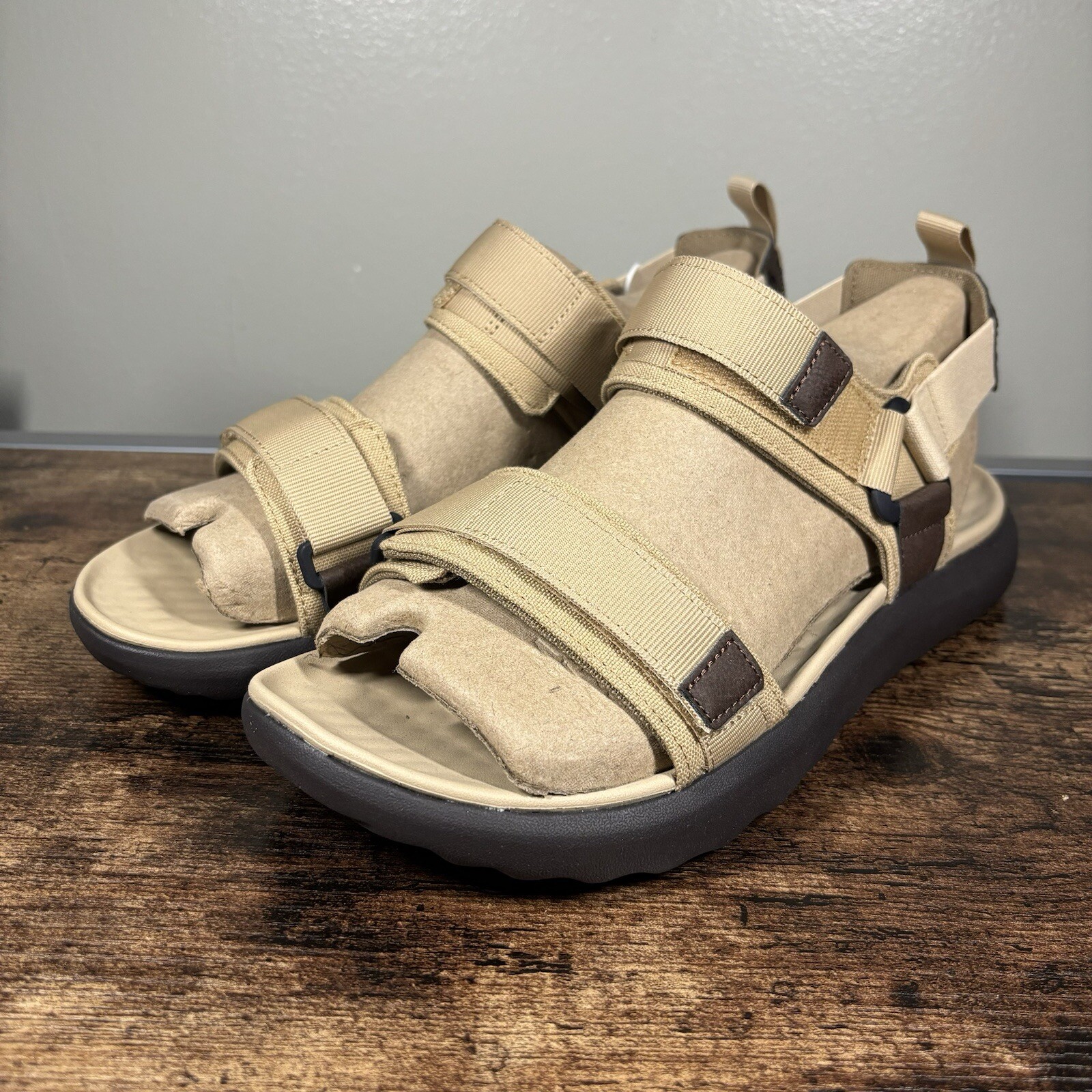 Hey Dude Carson Sandal Sport Mode Tan Brown Men’s Size 10 New