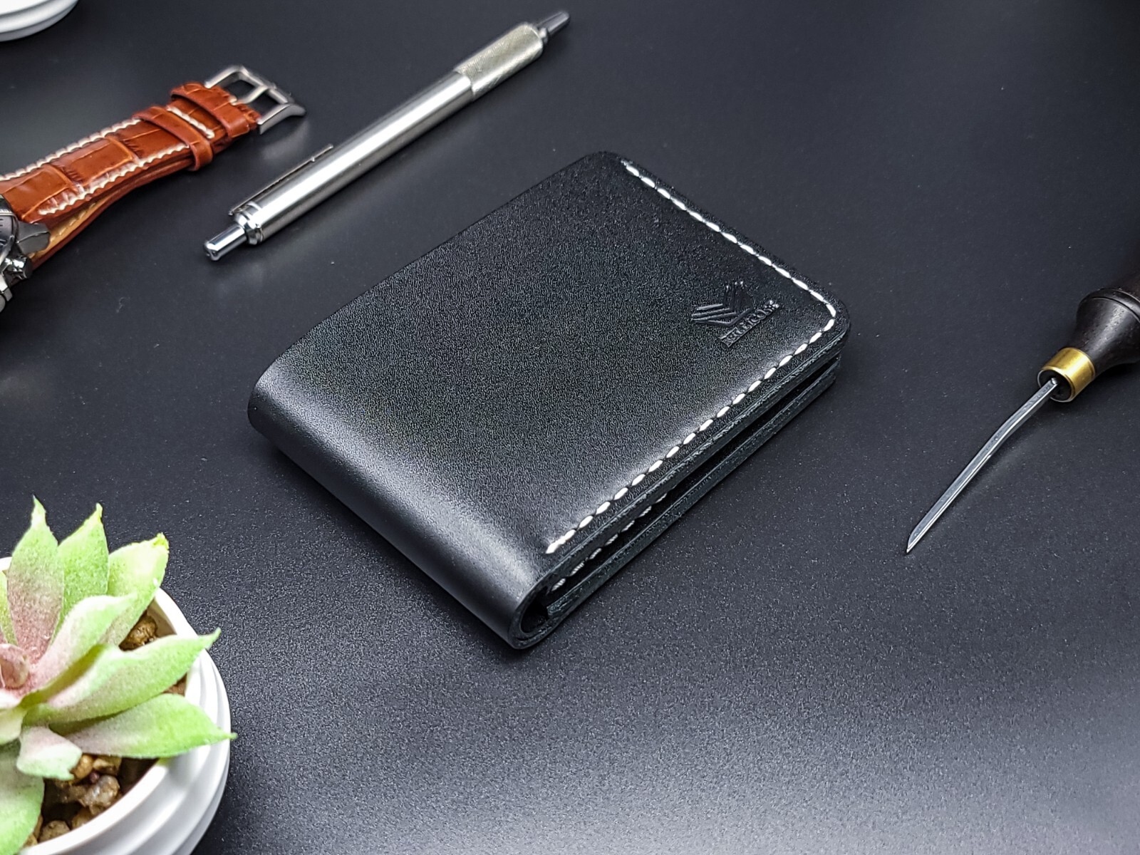 Handcrafted Leather Wallet for Men, Premium Quality Leather Wallet w/RFID, GIFTS