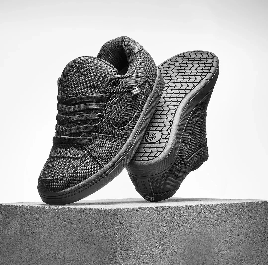 éS Accel Made With Kevlar, Size 10, 2026 Accel Day Exclusive Only 300 Made!