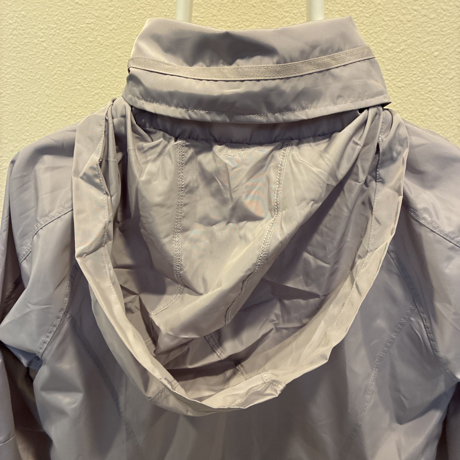 Apana Jacket Women’s Medium Water Resistant jacket, hidden hood, new (other)