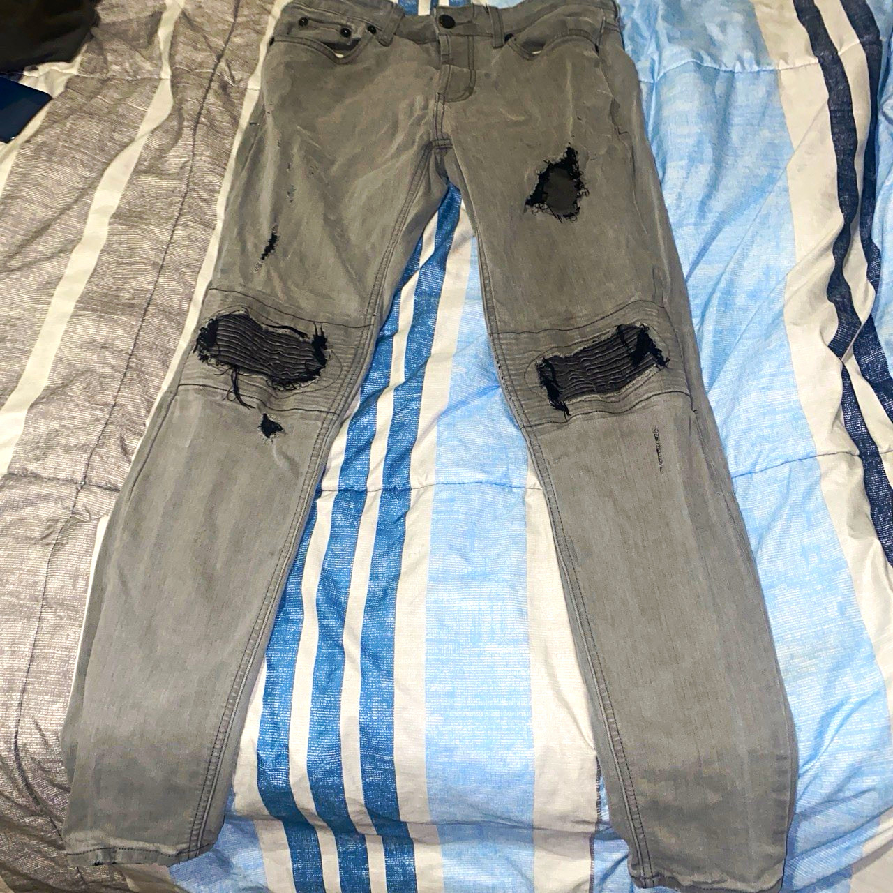 PacSun Men’s Active Stretch Gray Skinny Jeans Distressed Low Rise 5-Pocket