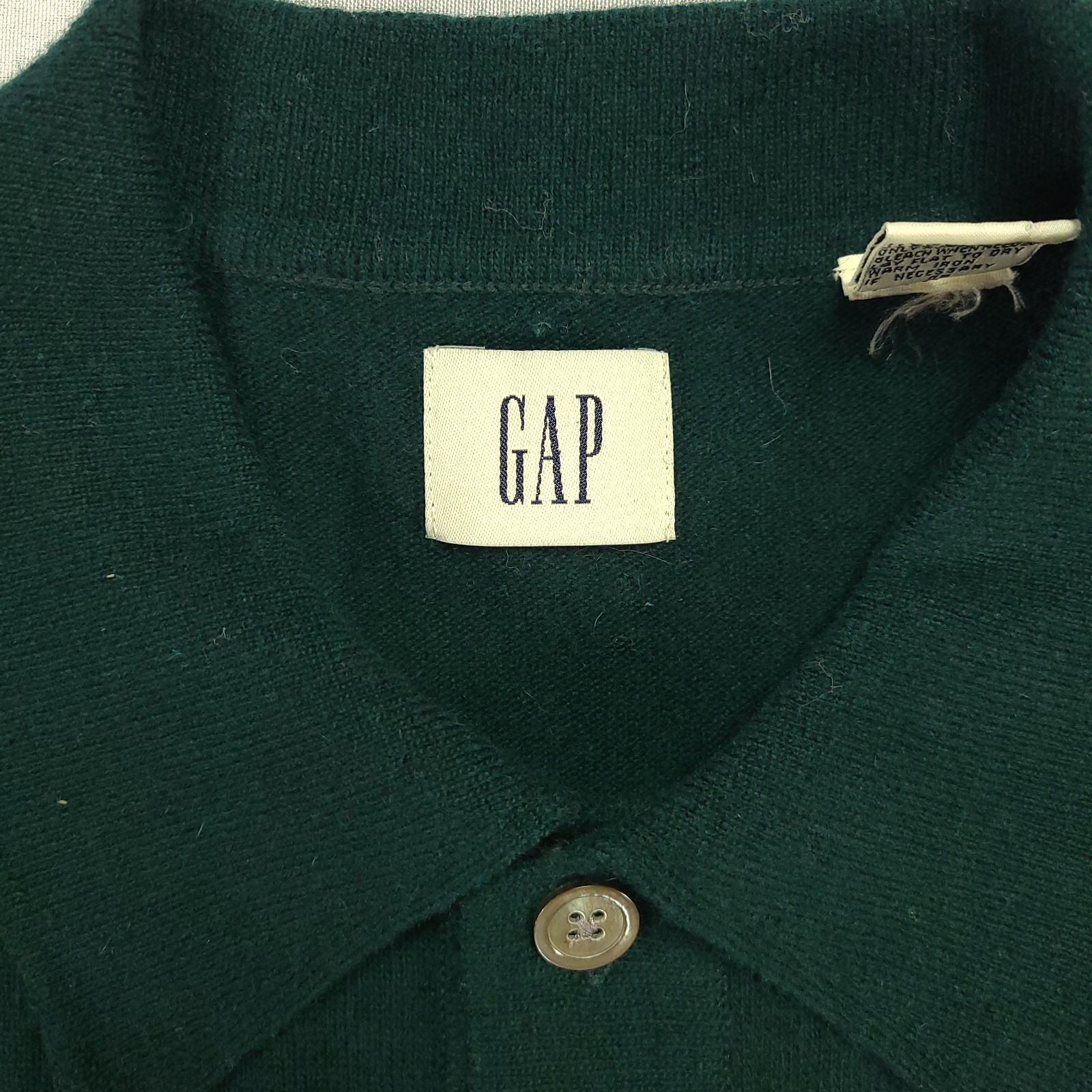 Gap Mens Vintage Sweater XL 100% Lambs Wool Button Cardigan Polo Collar Clean!