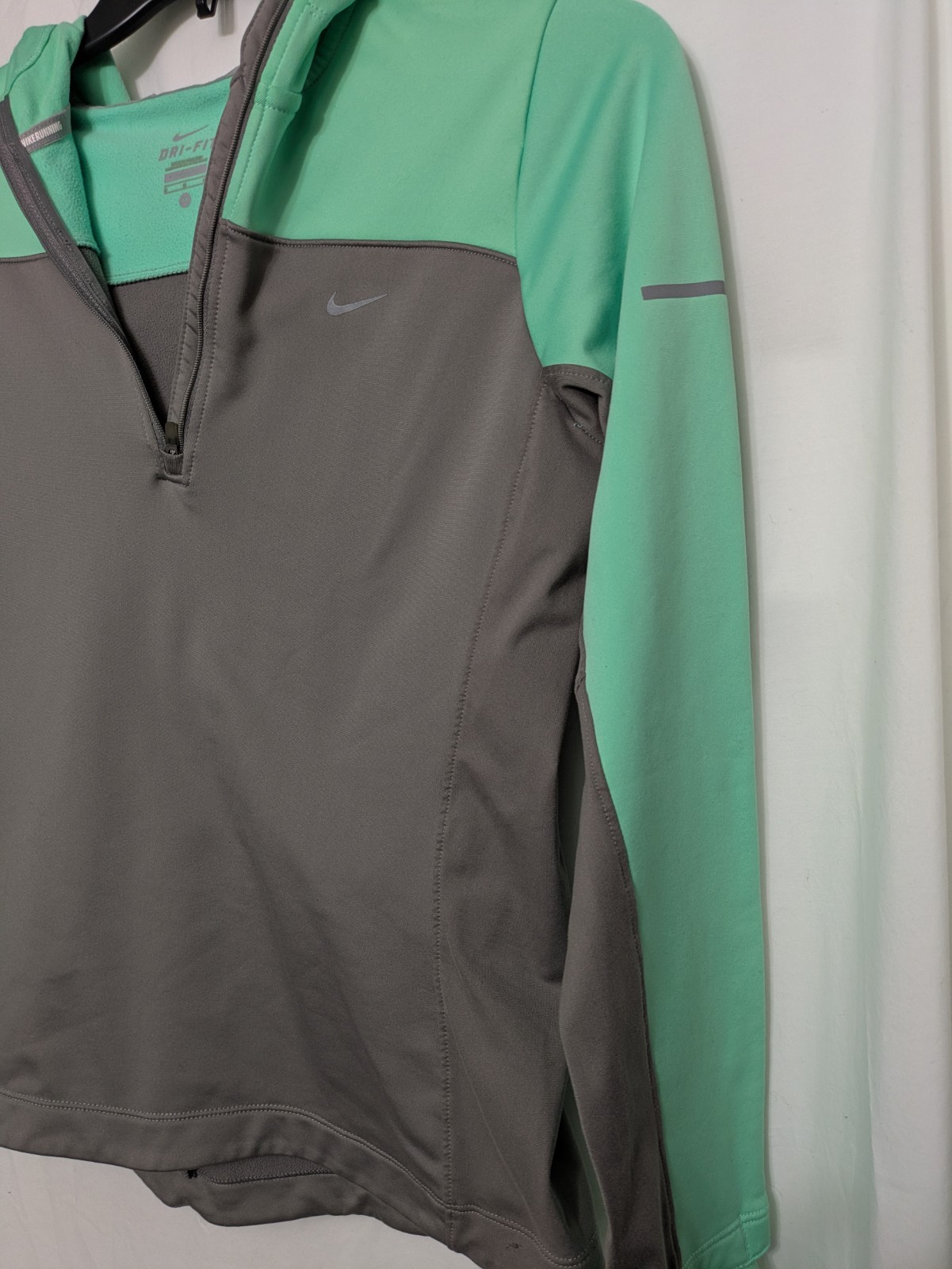 Nike Dri-Fit Hoodie Gray Mint Green Half Zip Pullover Women’s M Running Workout