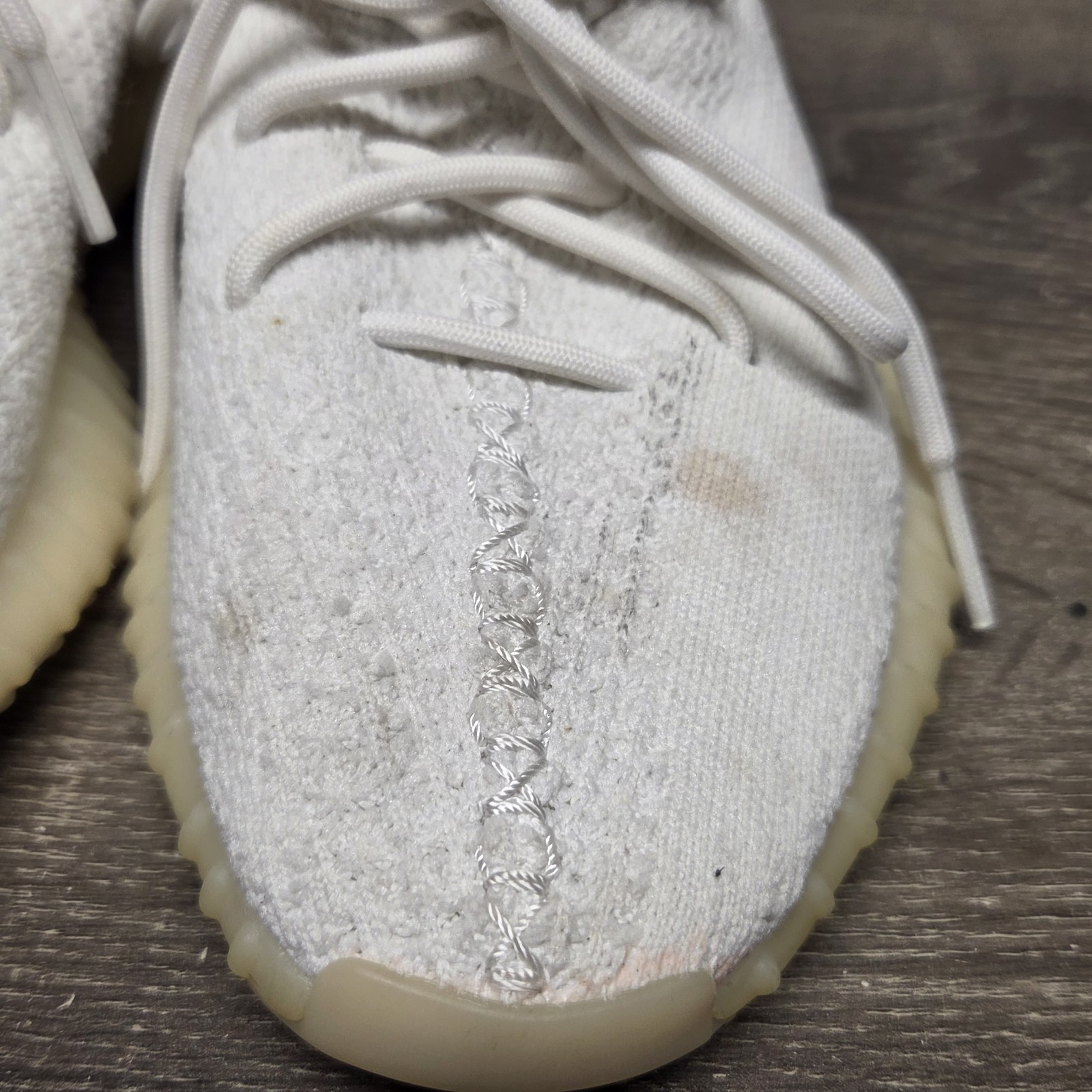 adidas Yeezy Boost 350 V2 Cream Triple White Size 7 Pre-Owned