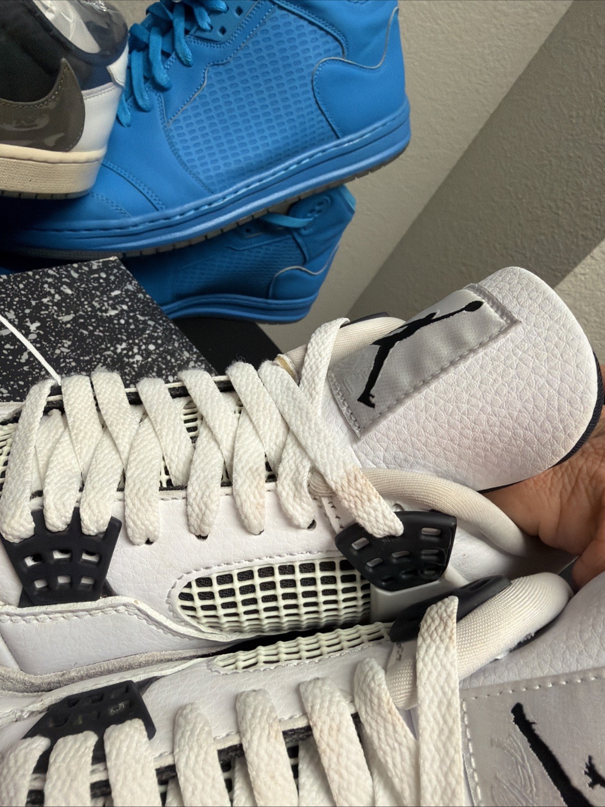 Size 10 – Jordan 4 Retro Mid Military Black