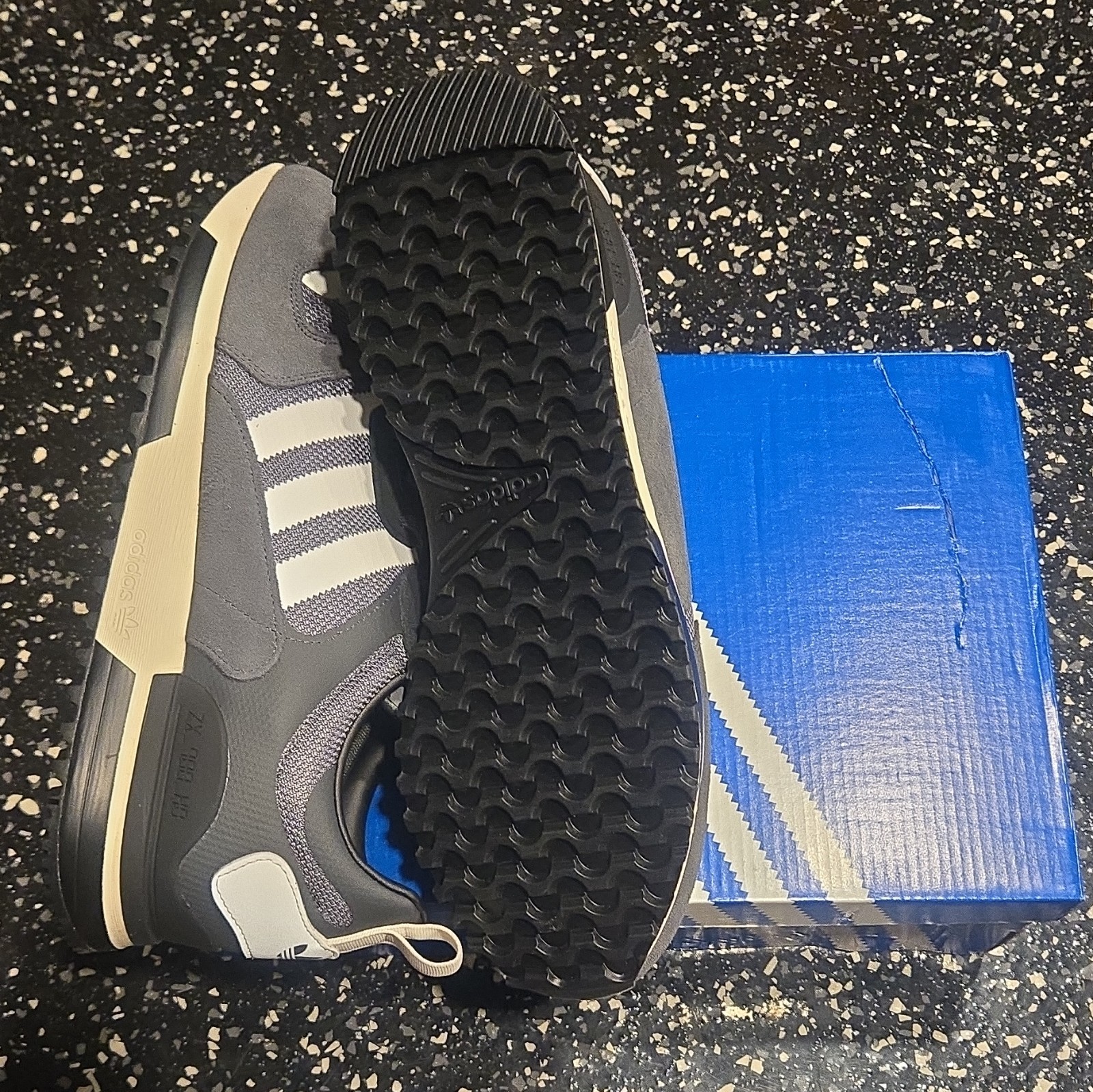 adidas ZX 700 HD Gray/White/Black Low Top Mesh Cushioned Sneakers H01851