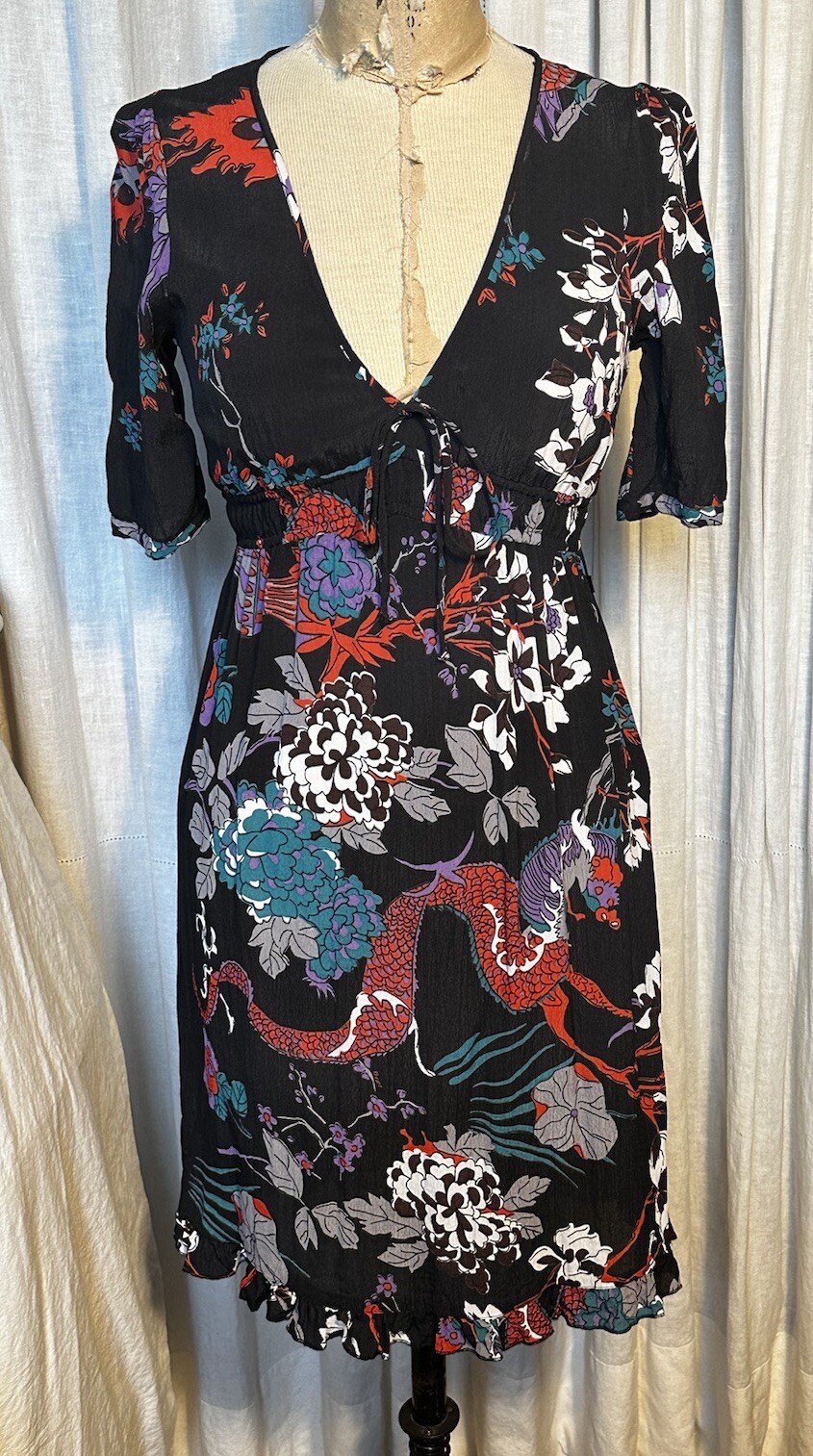 DEPT WOMENS DRAGON PRINT S SLEEVE Knee L DRESS SZ XS Pre-owned