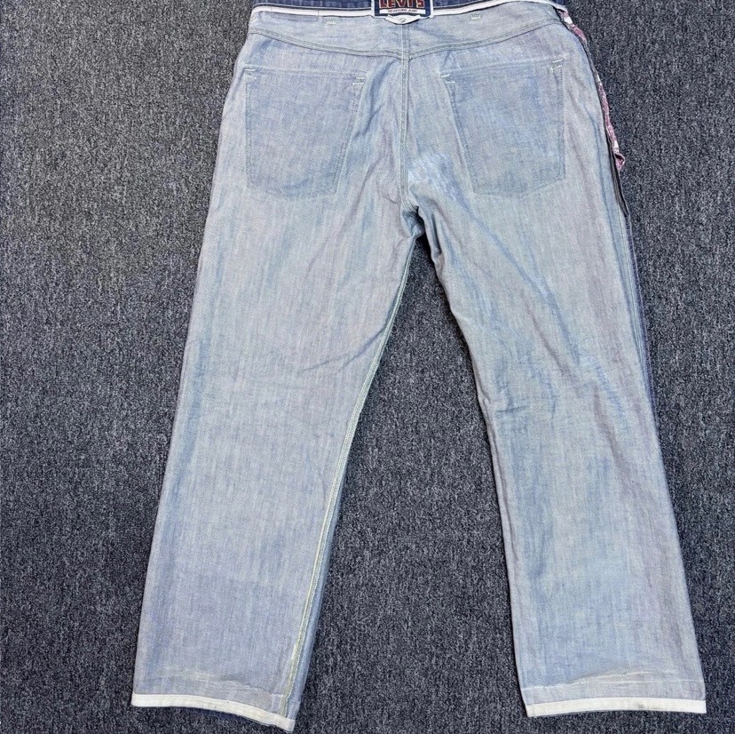 Vintage Levi’s 569 Loose Straight Jeans W38 L32 Blue Denim Cargo Pockets