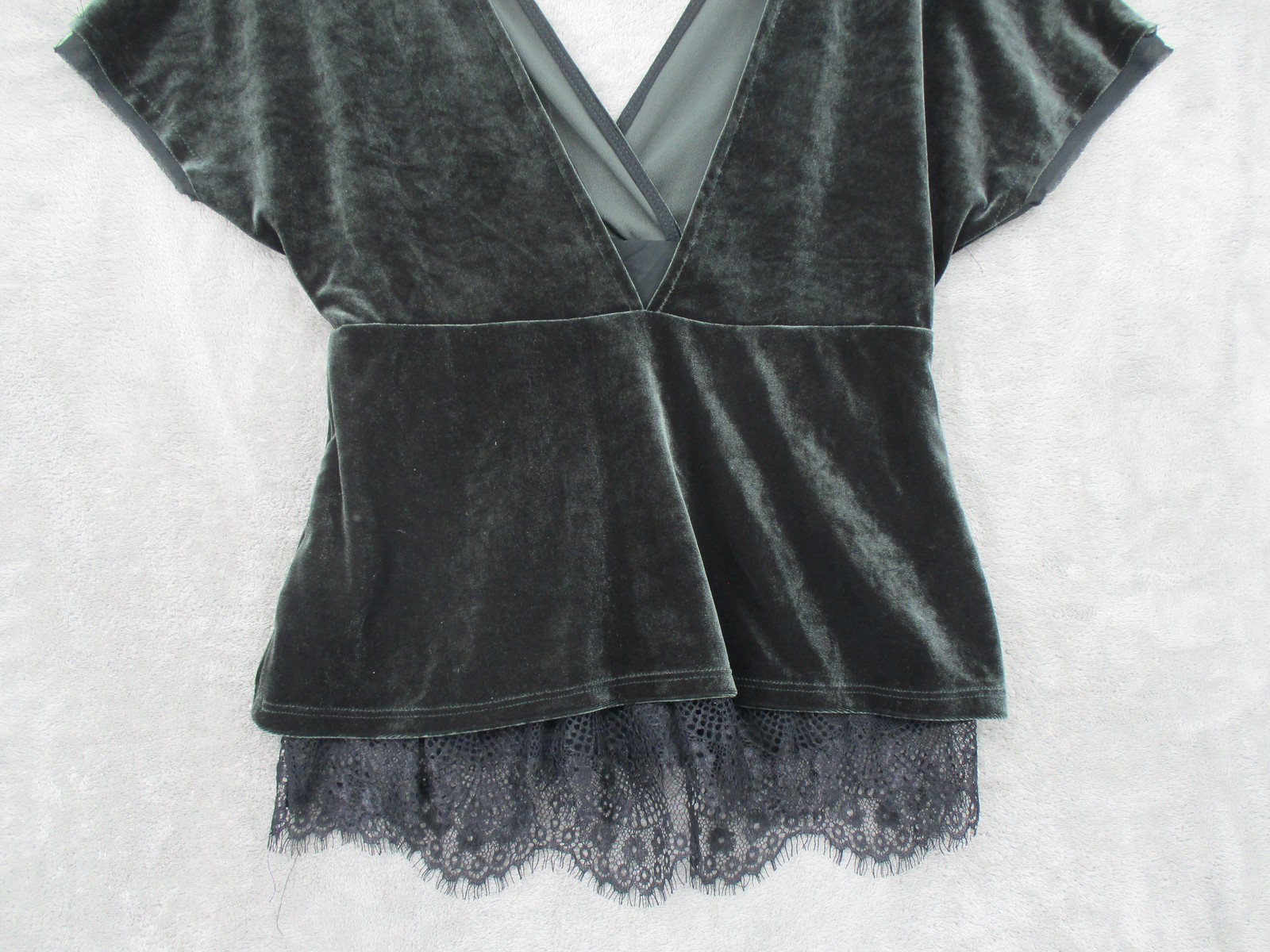 Willow & Clay Blouse Womens Medium Velvet Lace Hem Whimsigoth Babydoll Witchy