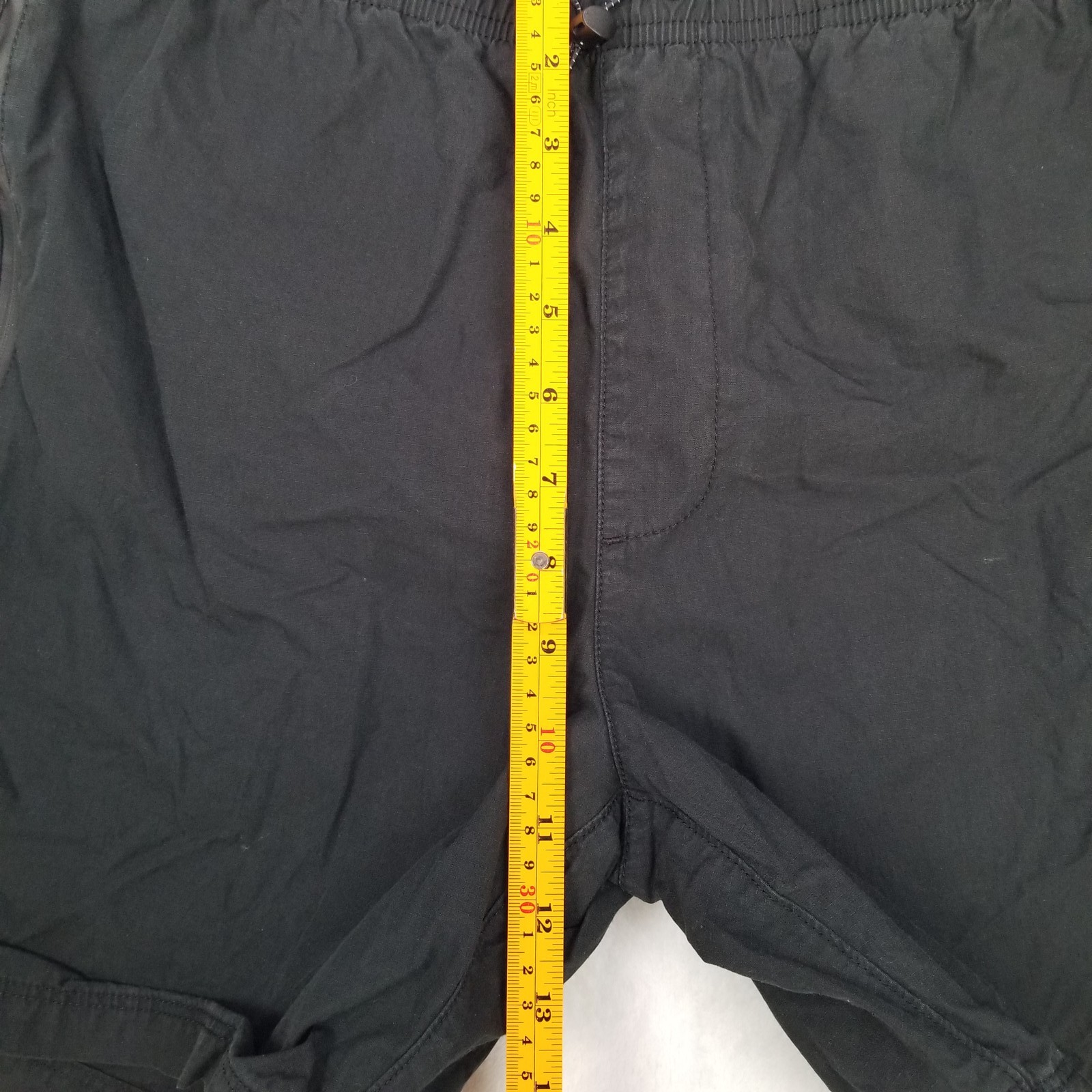 RVCA Men’s Black Hybrid Swim Athletic Shorts Size Medium Zipper Pockets Casual