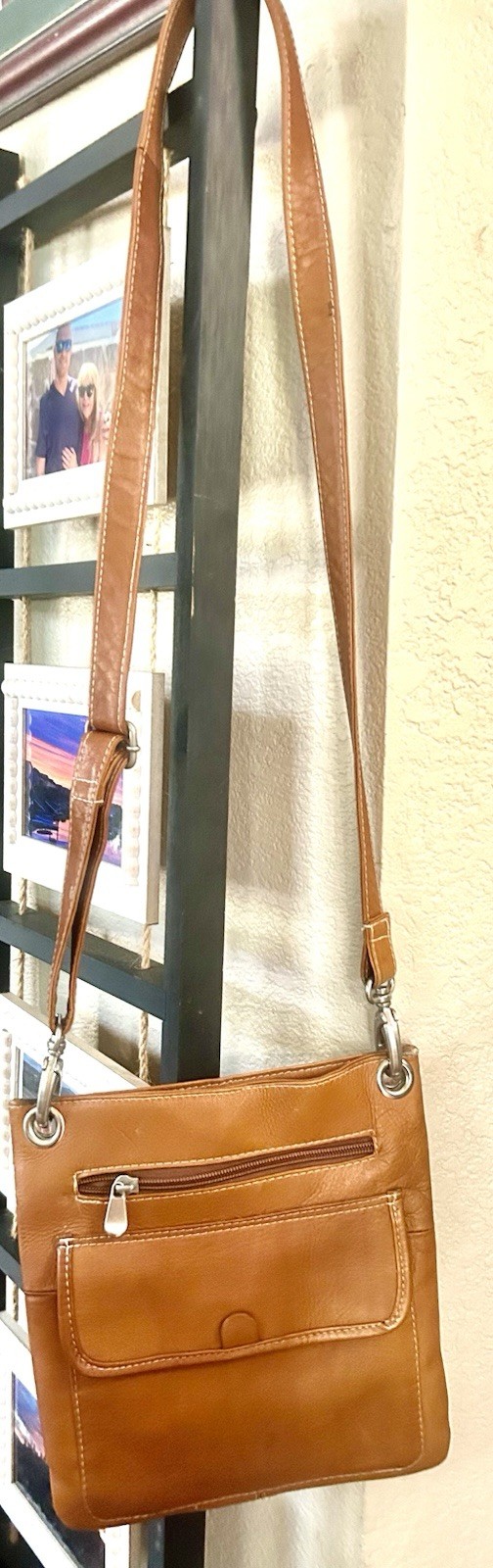 Le Donne Leather Simple Flap Over Crossbody Cognac Bag, Adjustable Strap