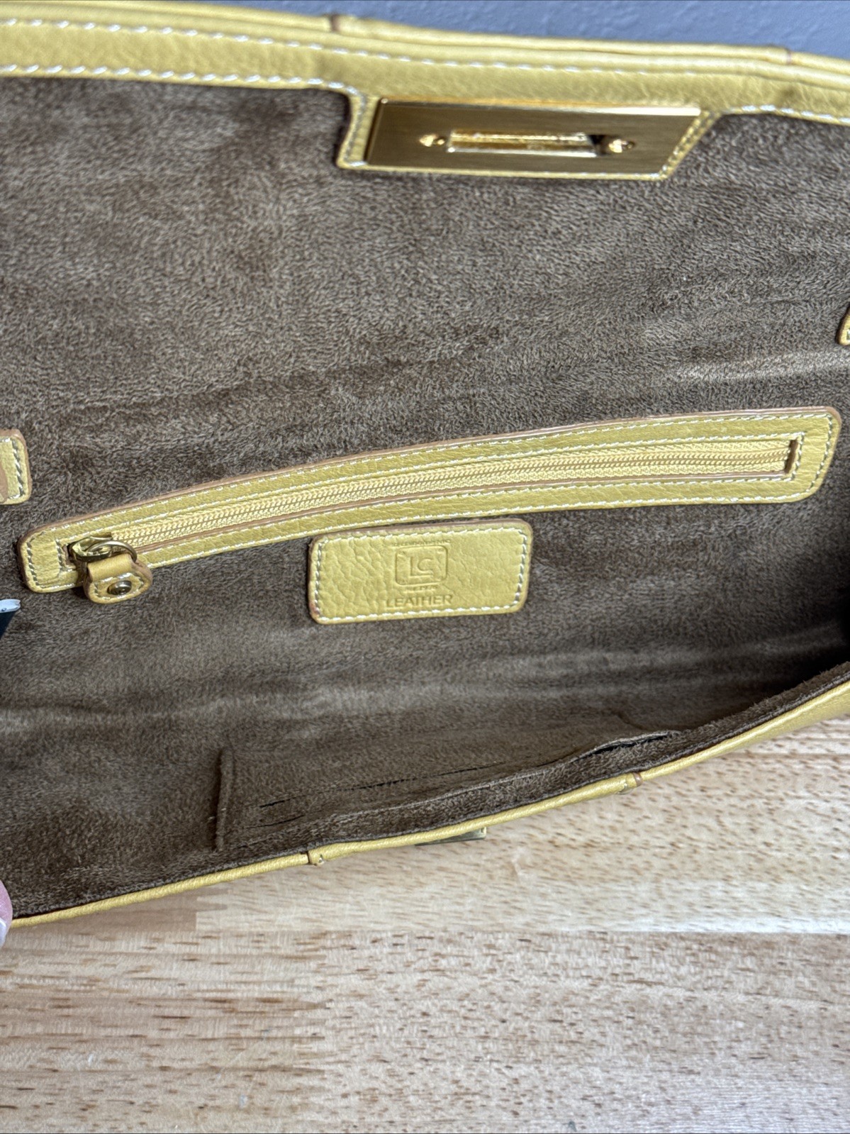Liz Claiborne Geniune Yellow Leather Y2K Baggett Style Shoulder Handbag