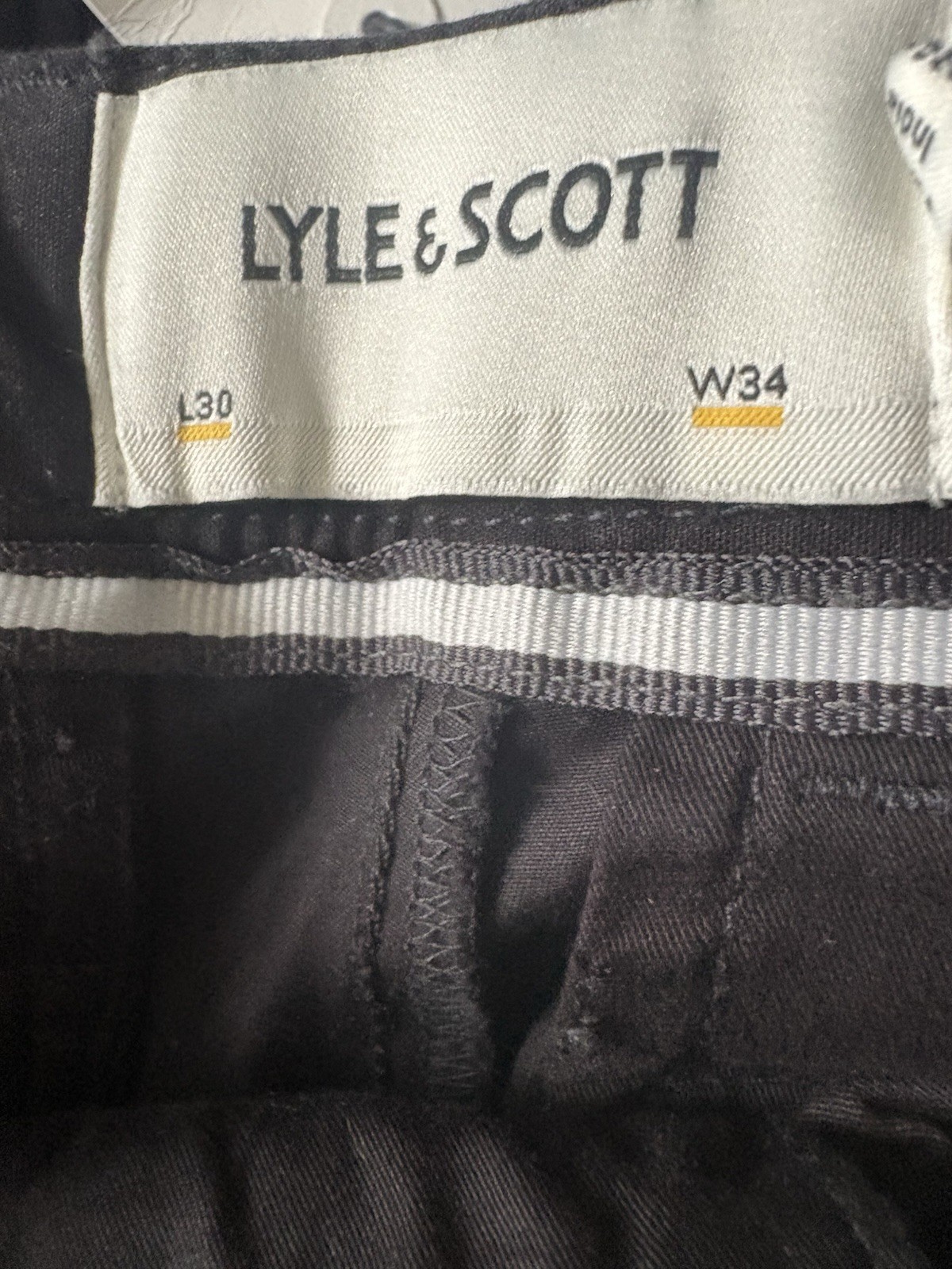Lyle & Scott Men’s Black Relaxed Articulated Cargo Style Trousers W34 L30 BNWT