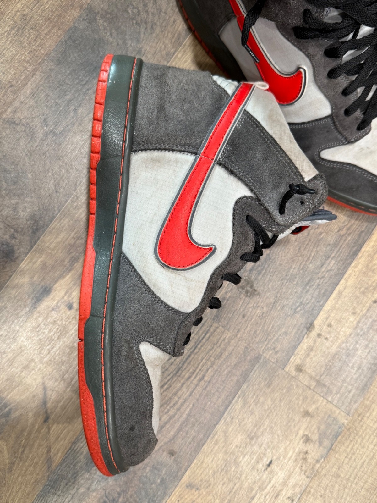 RARE Nike DUNK HIGH 6.0 PREM “DARK GREY / MAX ORANGE” MENS SZ 10.5 506266-001