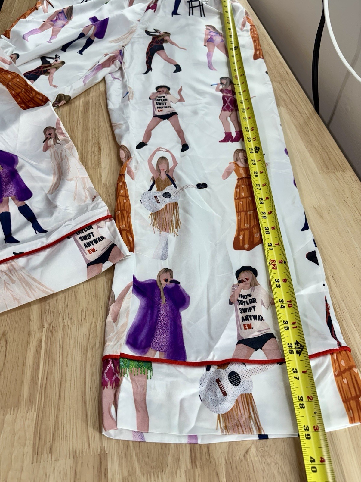 Taylor Swift Pajama Set, Top And Bottoms, Size XL, Poly Spandex Blend