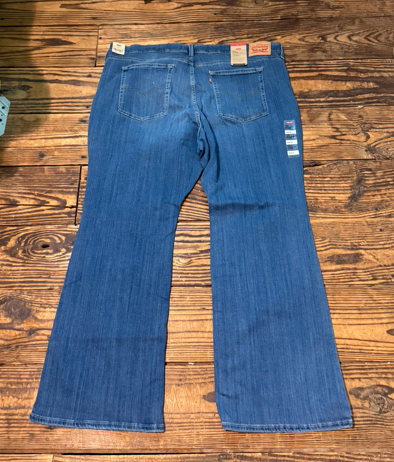 NEW Levis 726 High Rise Flare Jeans Medium Wash Denim Blue Women’s W26 L30 NWT