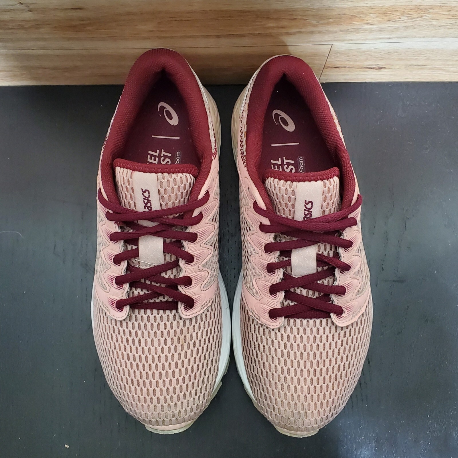 Asics Roadhawk FF 2 Sneakers Women’s Size 7.5