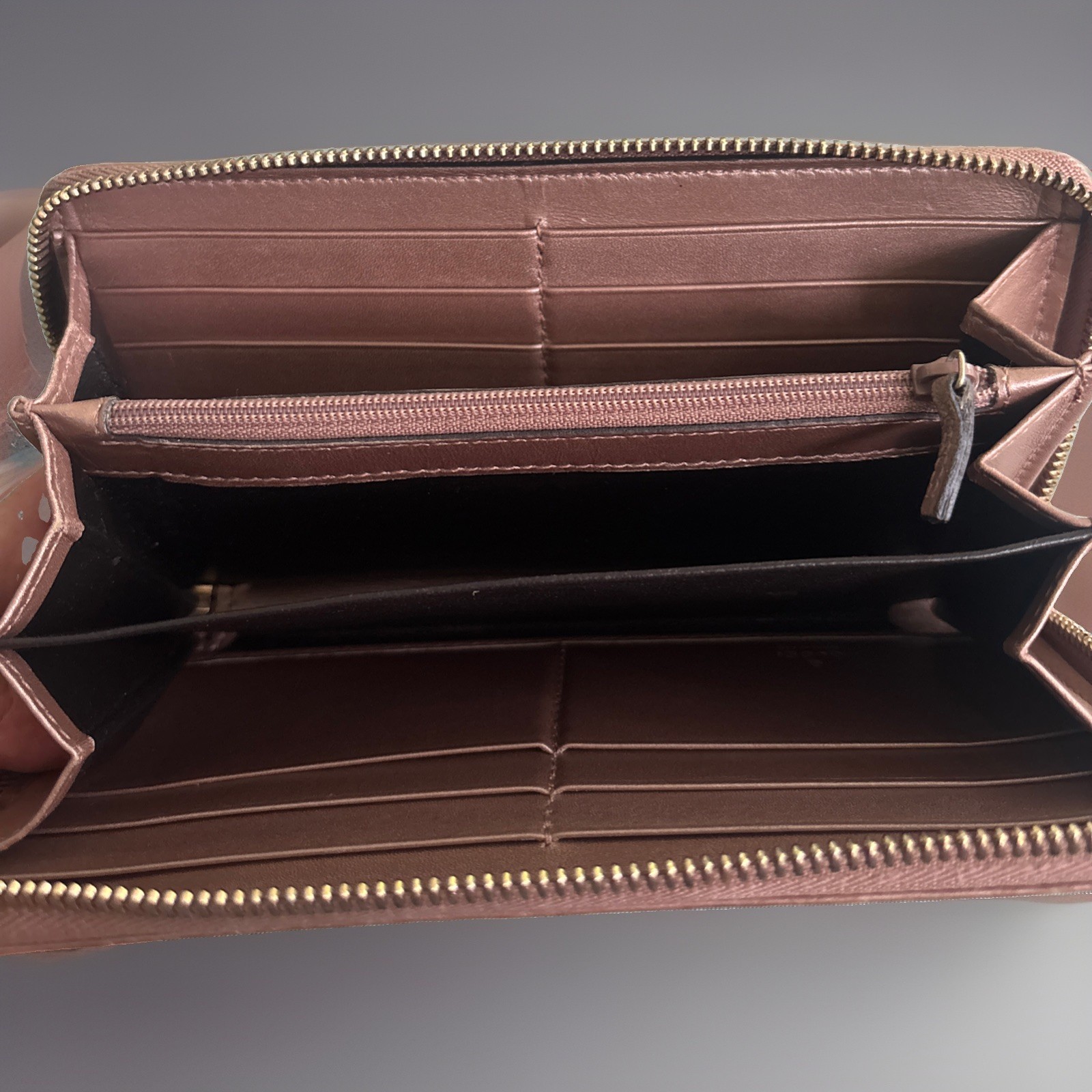 Gucci Bronze Guccissima Leather Zip Around Continental Wallet GG Heart Charm
