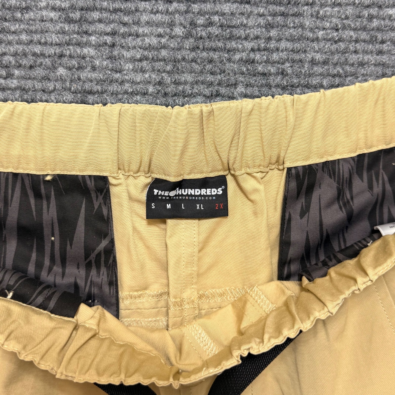 The Hundreds Wide Oversized Cargo Pants Size XXL Khaki – NWT