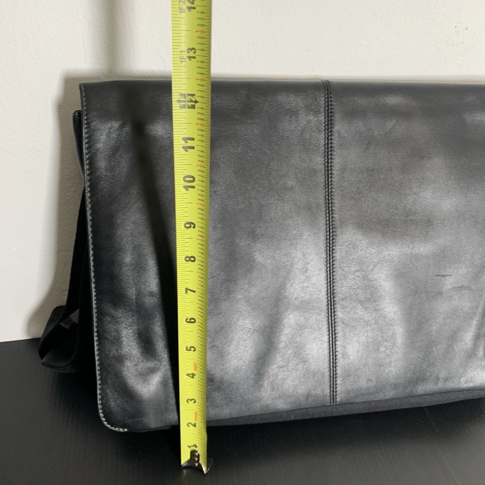 Knomo London – Black Laptop Business Messenger Bag