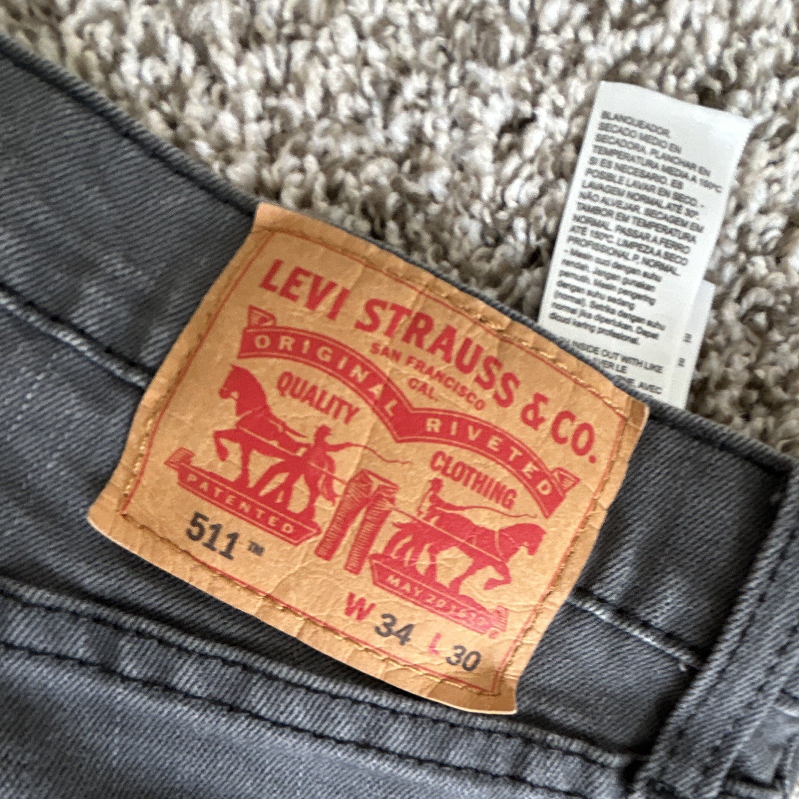 Levi’s Men’s Slim Skinny Fit Gray Dark Wash Denim Jeans Low Rise 5-Pocket