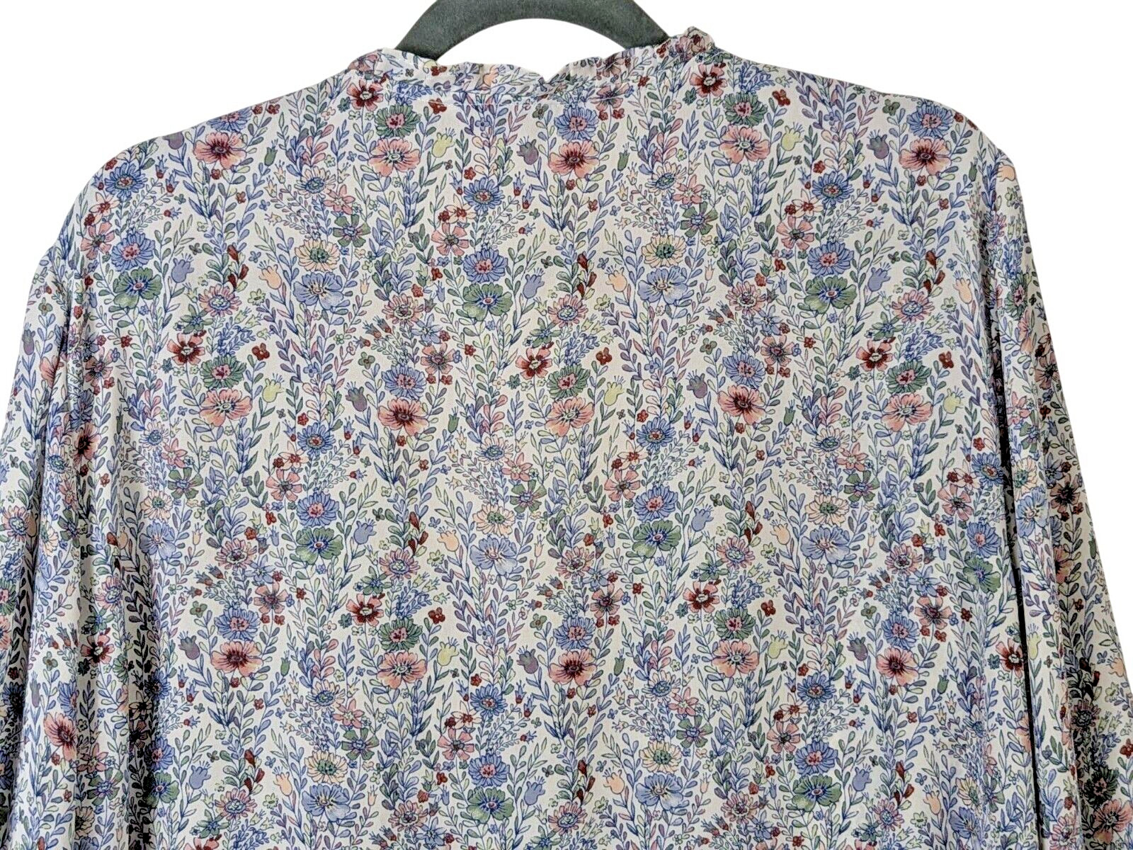 Rose + Olive Top Women size 1X Chiffon Romantic Pintucked Ruffle Dainty Office