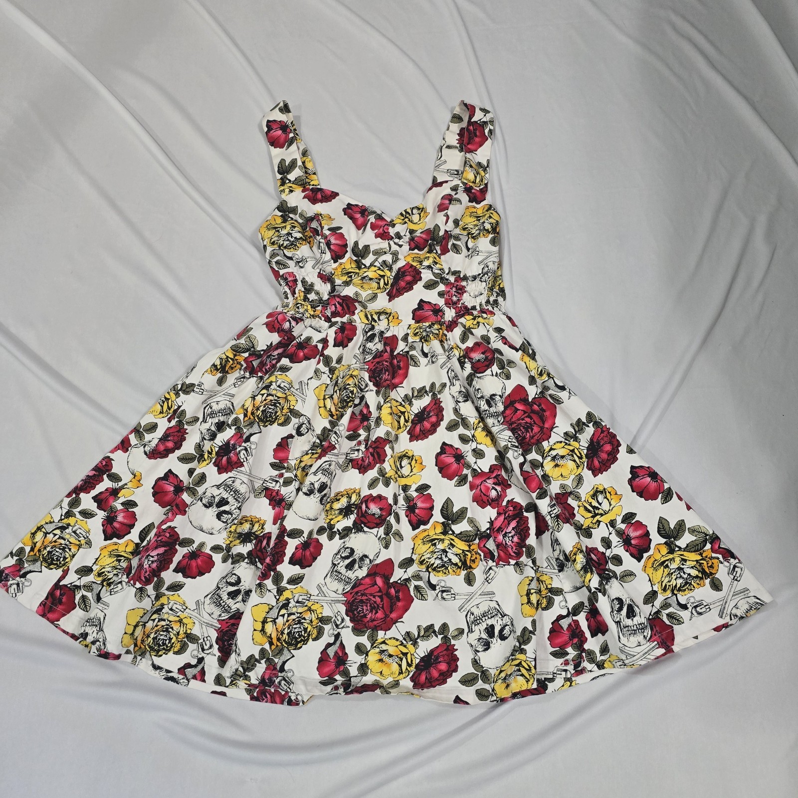 Hot Topic Fit & Flare Dress Size S White Floral Skull Sweetheart Strappy Cotton